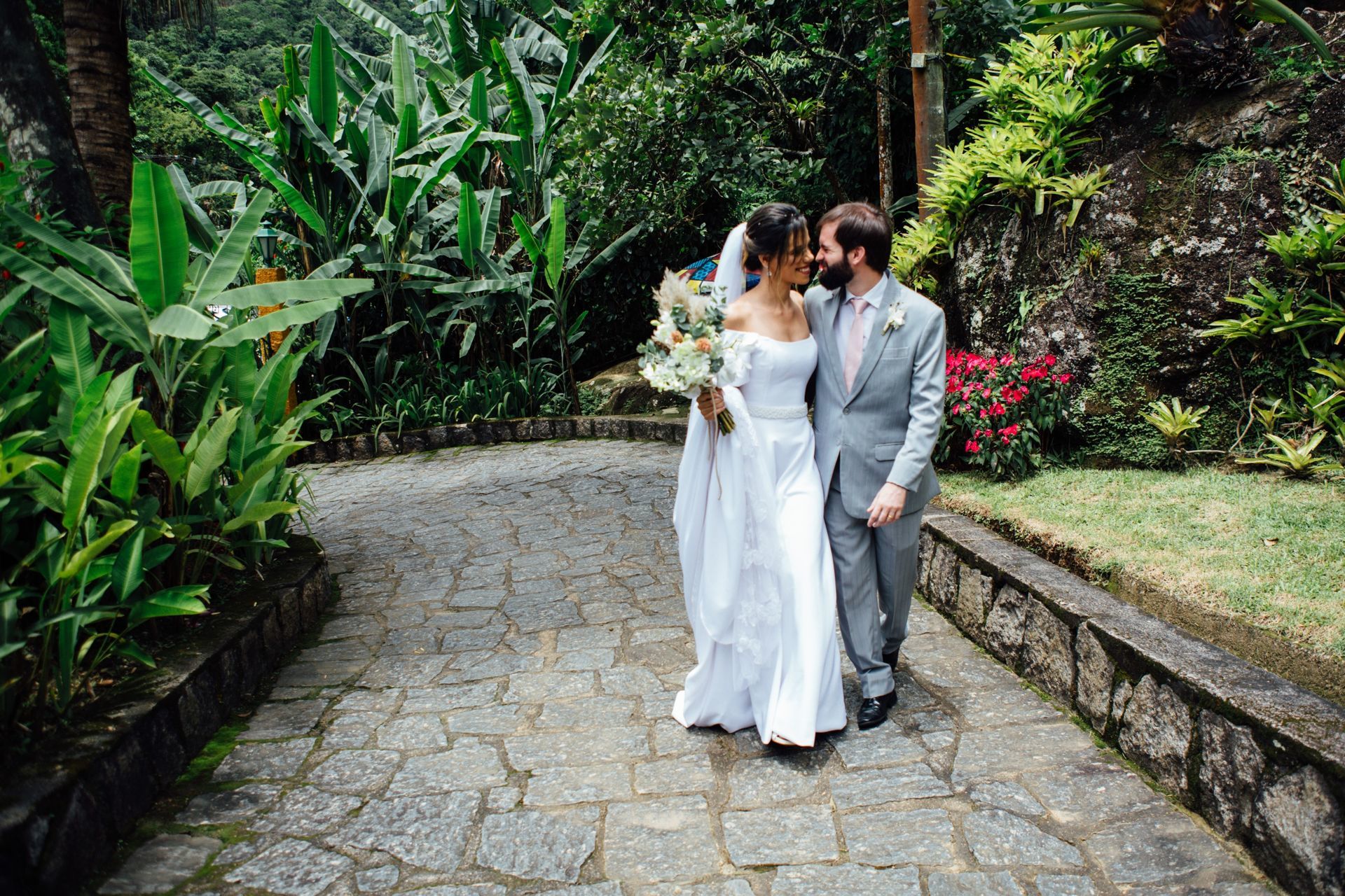Foto Luciana & Daniel - Jardim Secreto - Penedo RJ - Imagem 135