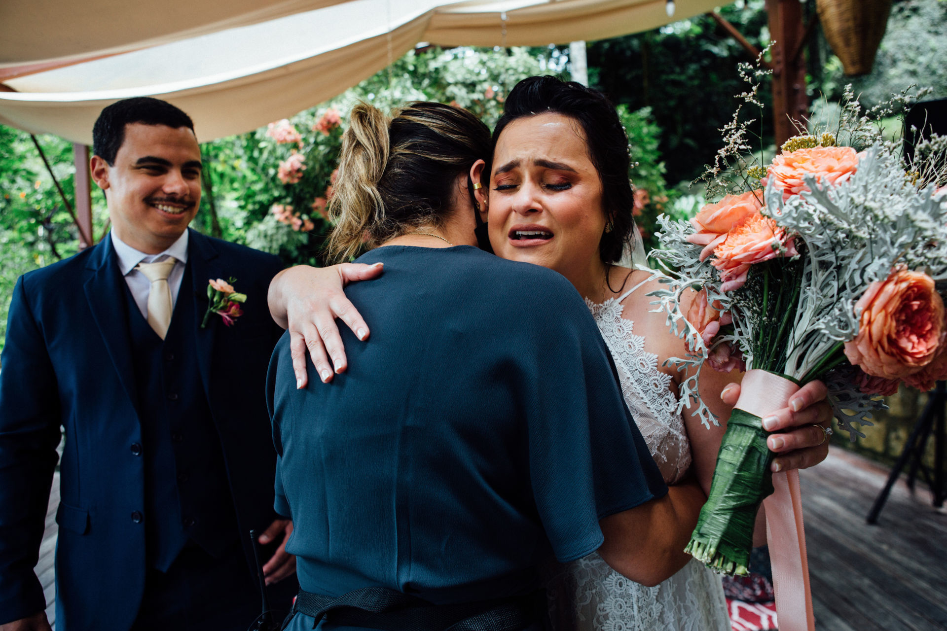 Foto LIANA & DEMETRIUS - JARDIM SECRETO -PENEDO RJ - Imagem 75