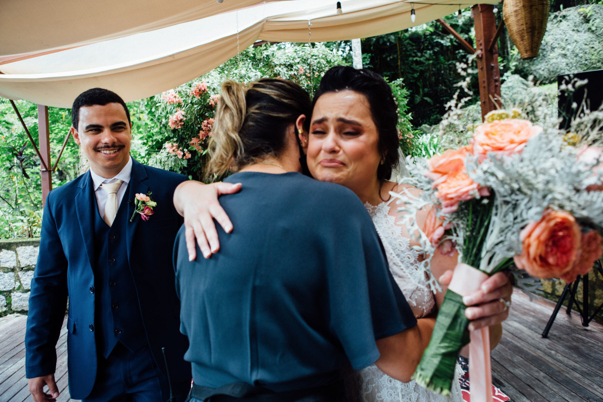 Foto LIANA & DEMETRIUS - JARDIM SECRETO -PENEDO RJ - Imagem 74