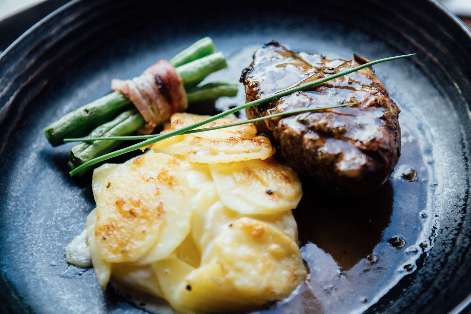 Foto LIANA & DEMETRIUS - JARDIM SECRETO -PENEDO RJ - Imagem 124