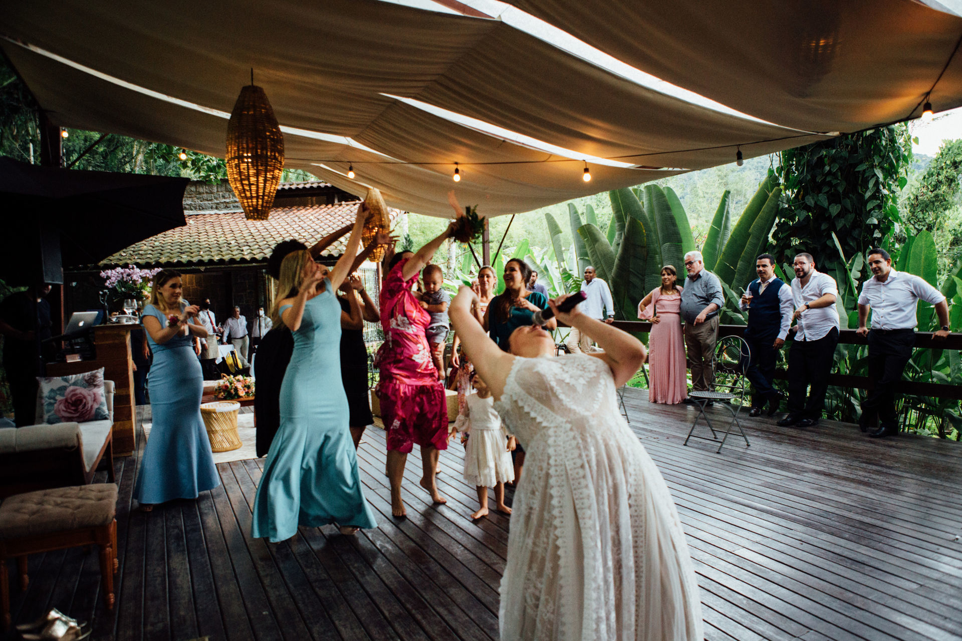 Foto LIANA & DEMETRIUS - JARDIM SECRETO -PENEDO RJ - Imagem 160