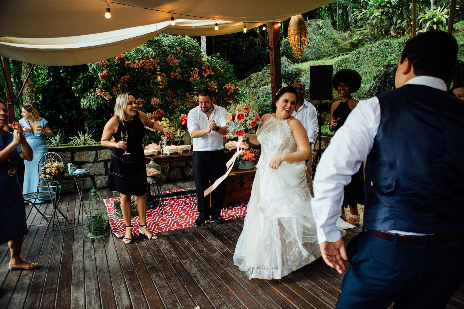 Foto LIANA & DEMETRIUS - JARDIM SECRETO -PENEDO RJ - Imagem 150