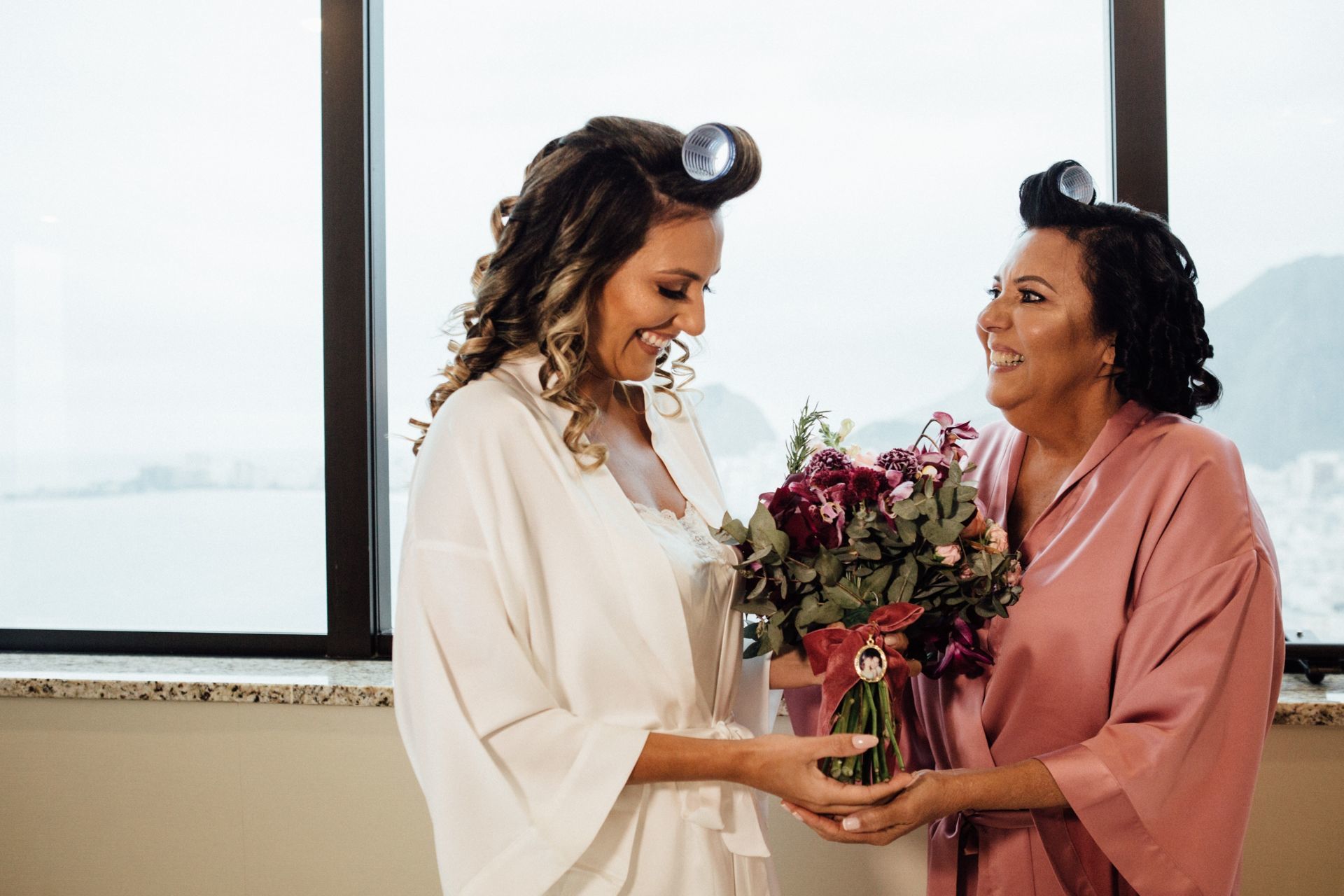 Foto Casamento Danielle & Vinicius - Igreja Sao José RJ- Cais do Oriente RJ - Imagem 18