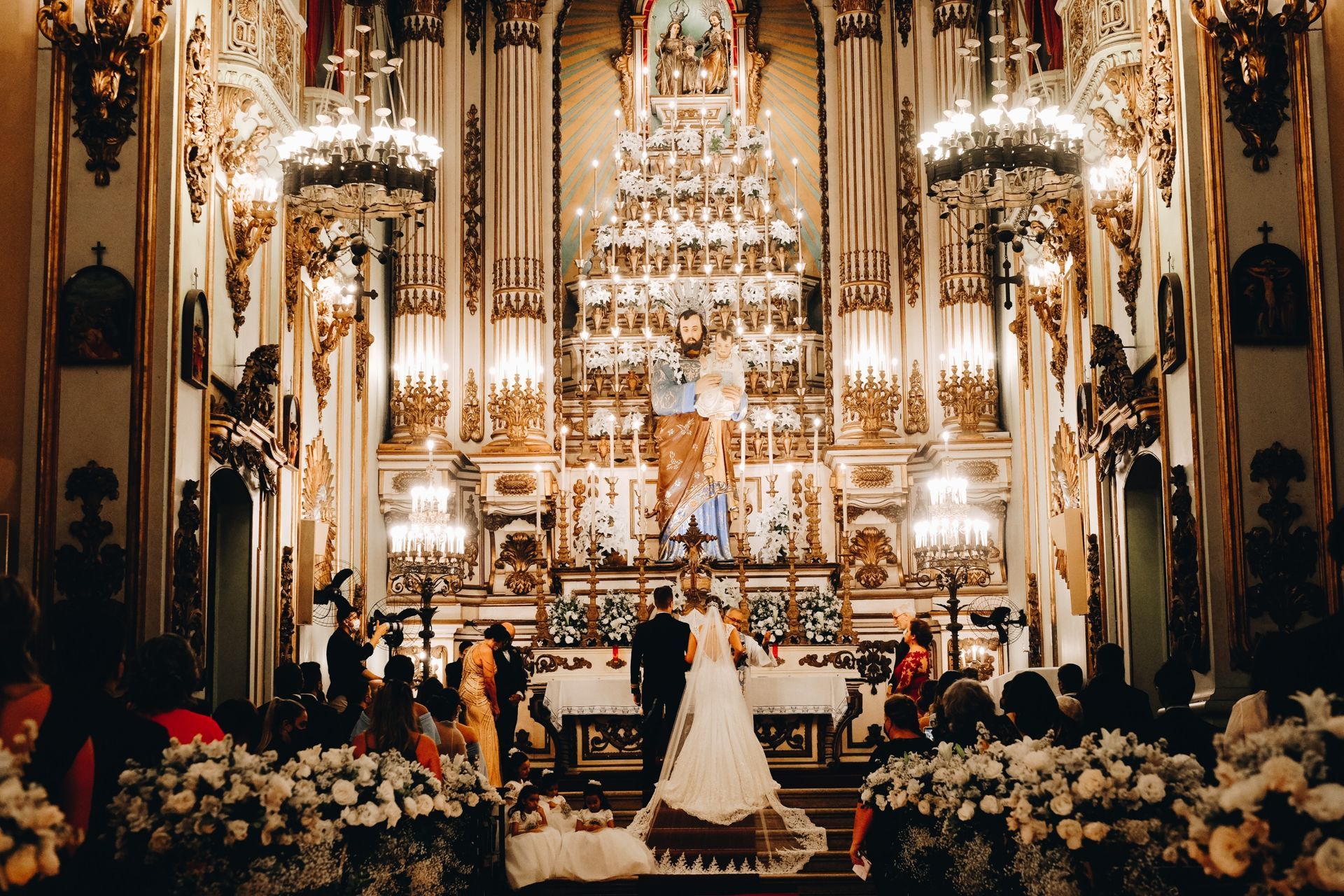 Foto Casamento Danielle & Vinicius - Igreja Sao José RJ- Cais do Oriente RJ - Imagem 86