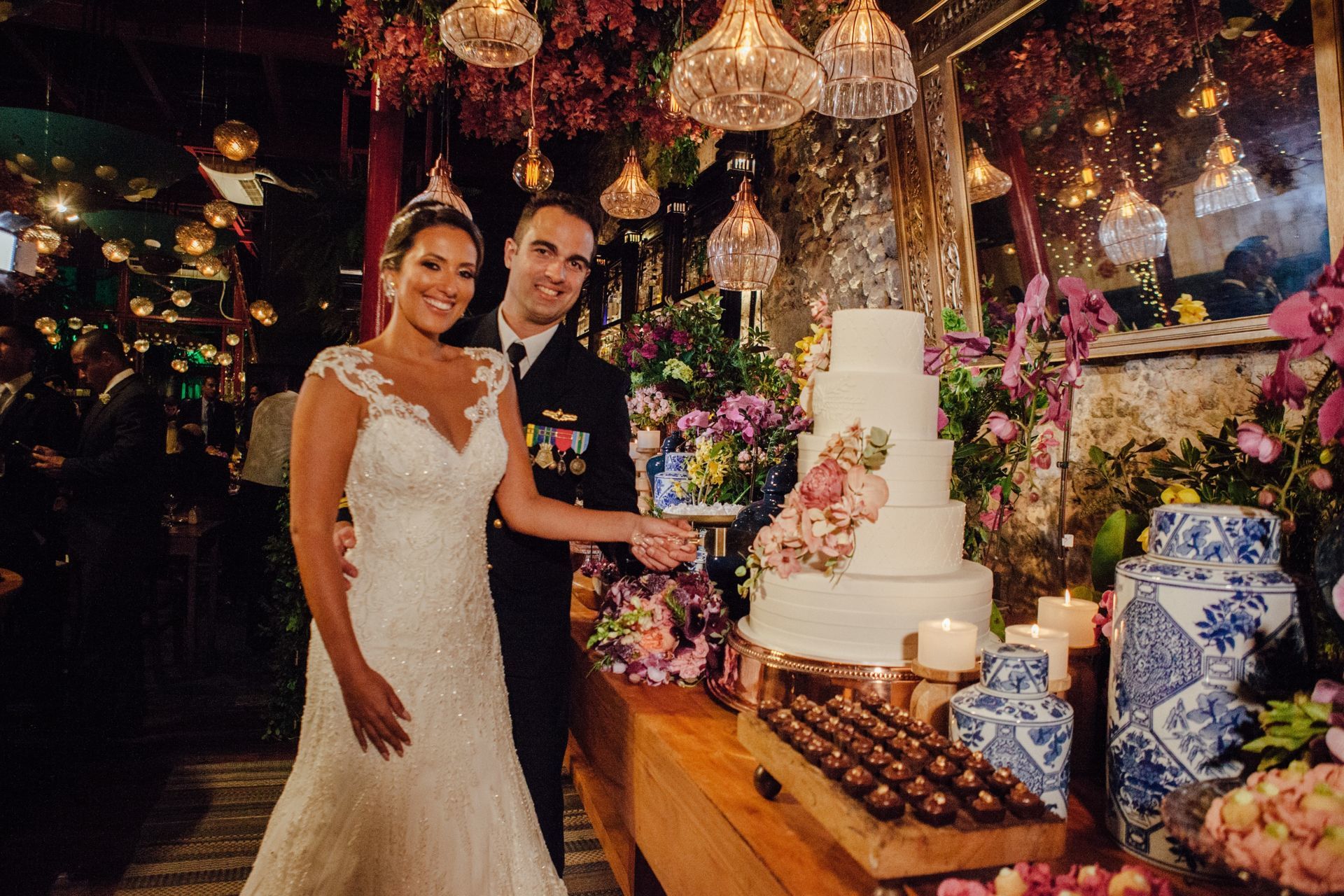 Foto Casamento Danielle & Vinicius - Igreja Sao José RJ- Cais do Oriente RJ - Imagem 175
