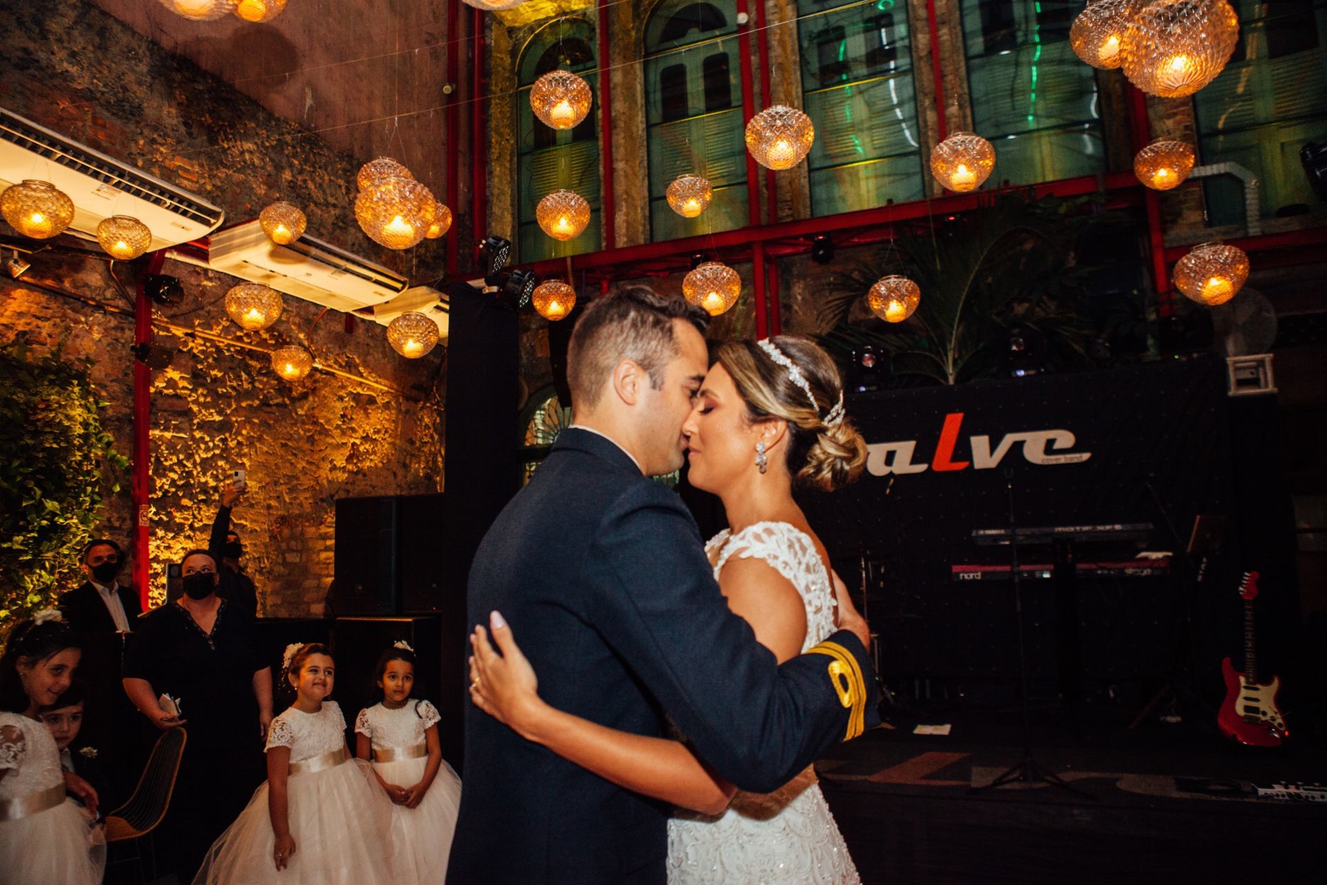 Foto Casamento Danielle & Vinicius - Igreja Sao José RJ- Cais do Oriente RJ - Imagem 190
