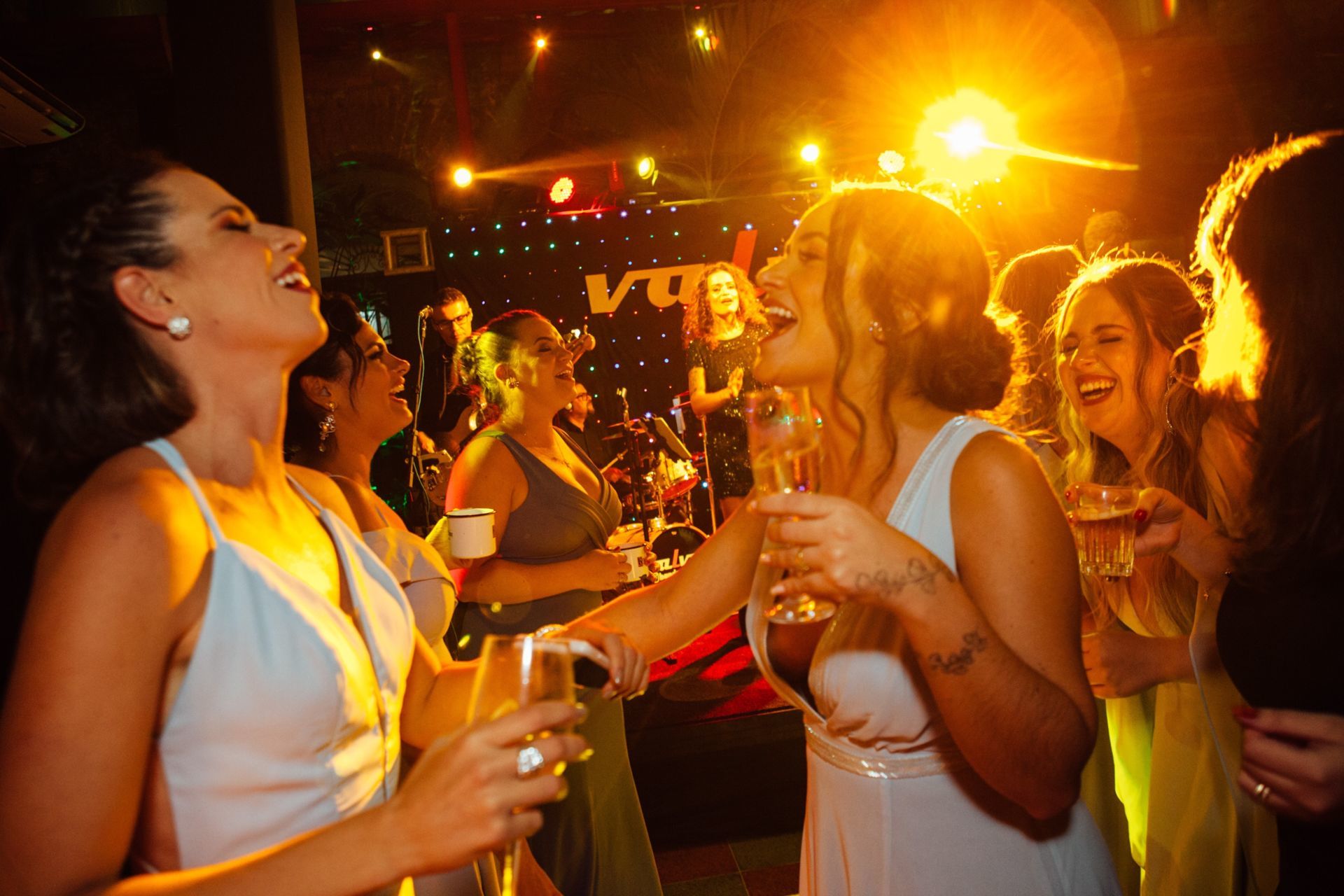 Foto Casamento Danielle & Vinicius - Igreja Sao José RJ- Cais do Oriente RJ - Imagem 231