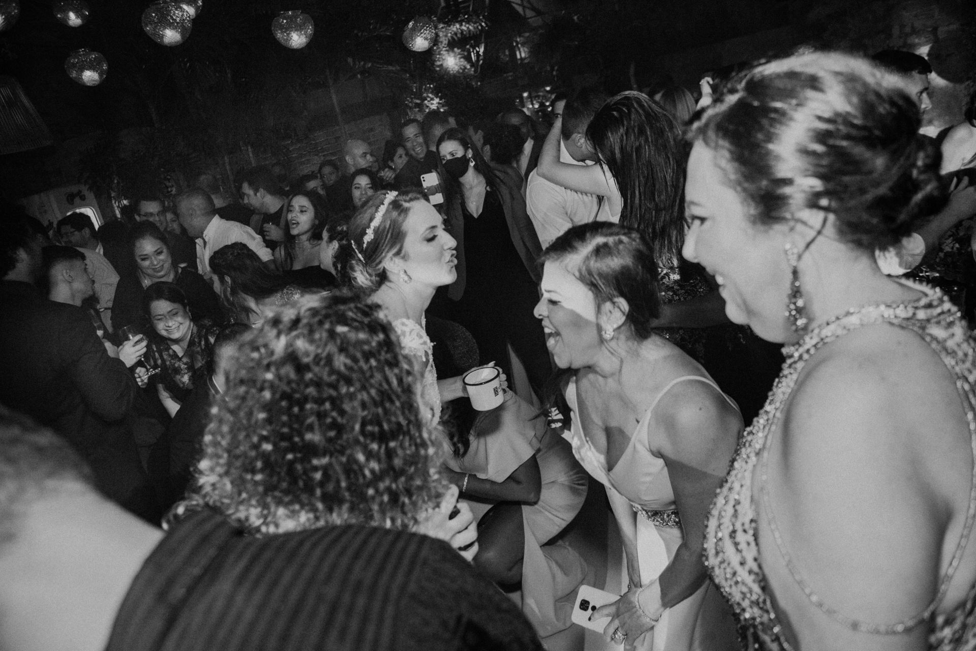 Foto Casamento Danielle & Vinicius - Igreja Sao José RJ- Cais do Oriente RJ - Imagem 243