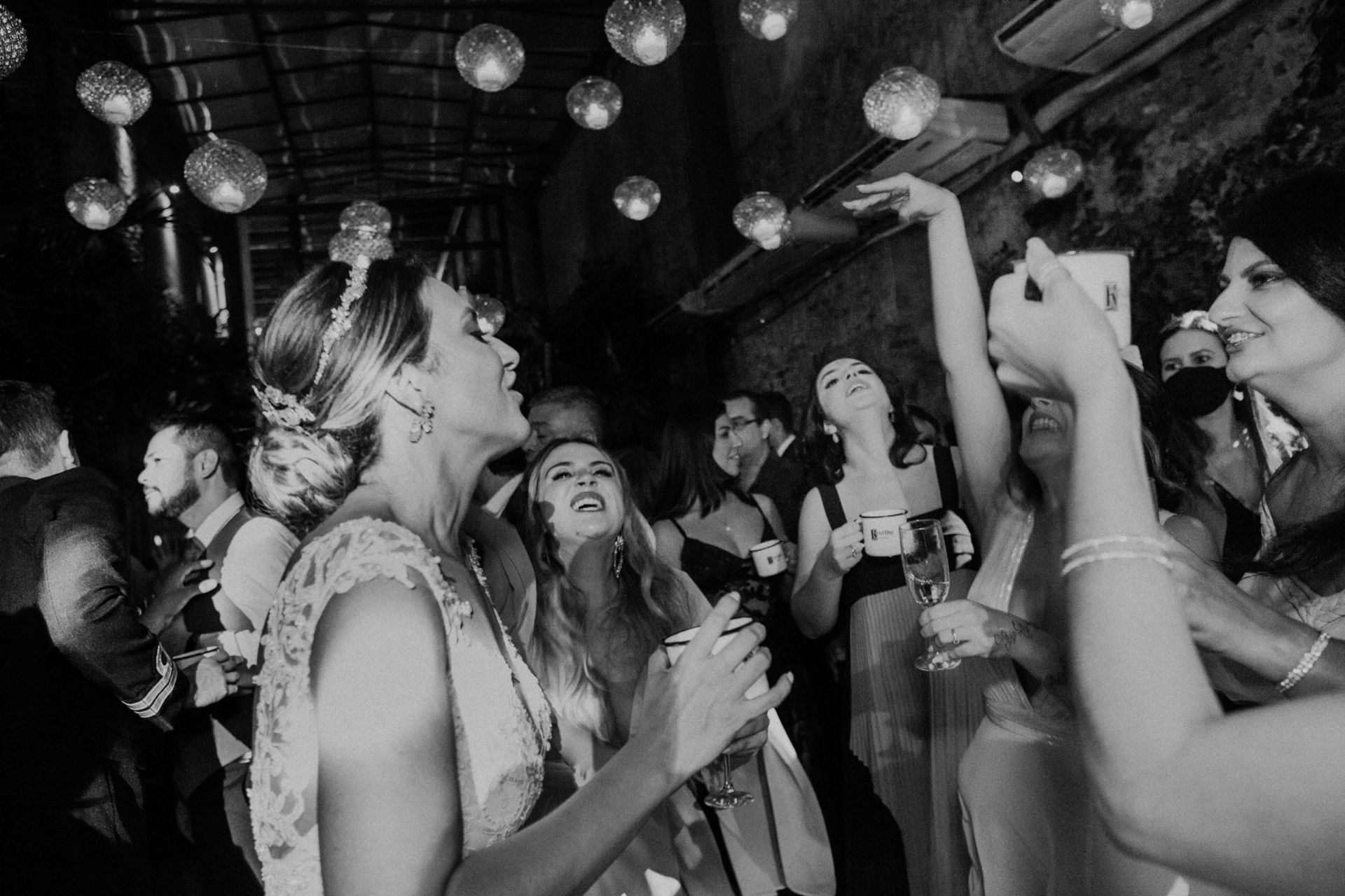 Foto Casamento Danielle & Vinicius - Igreja Sao José RJ- Cais do Oriente RJ - Imagem 229