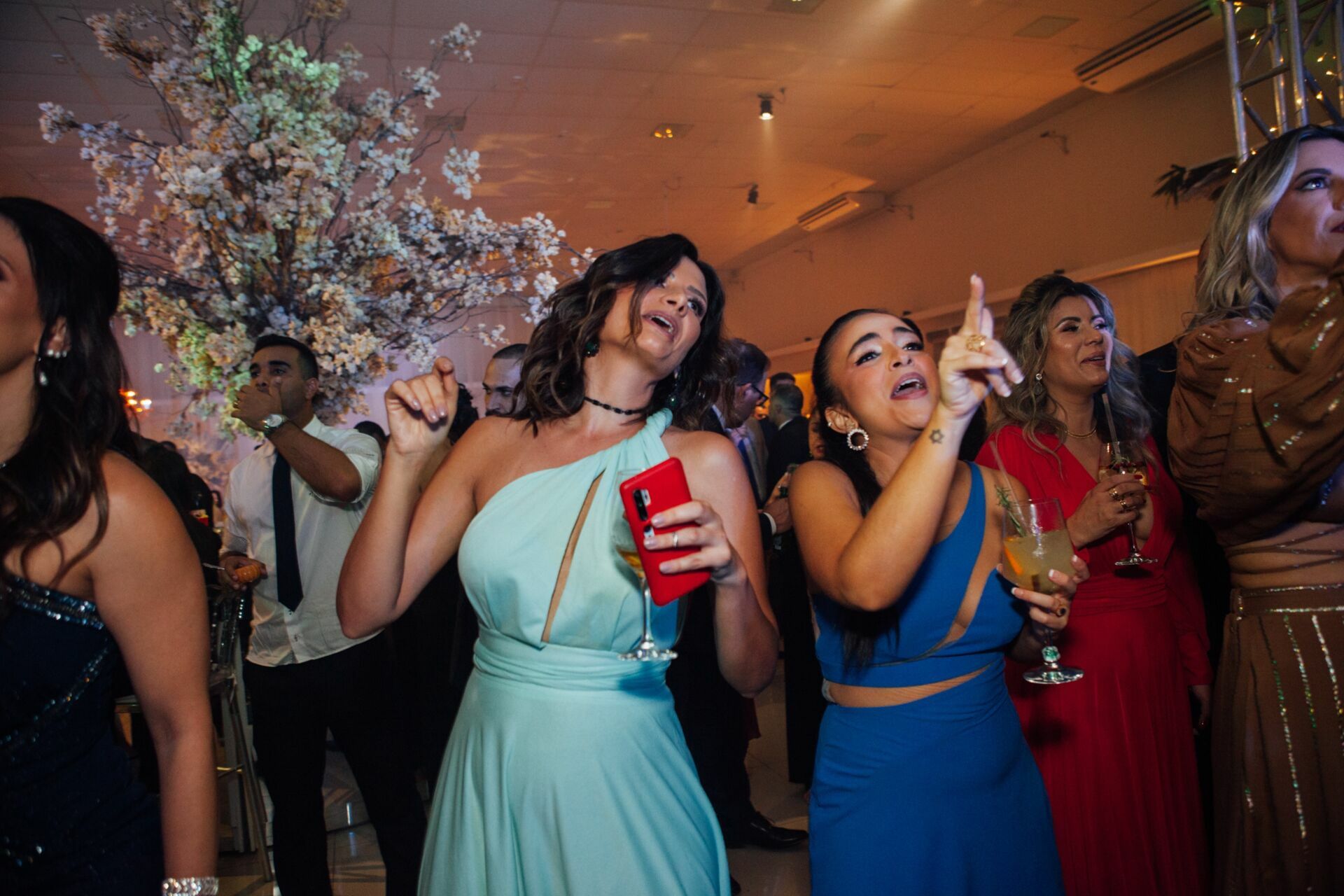 Foto Casamento Camila e Leon - Igreja Matriz e La Belle Maison - Resende RJ - Imagem 174
