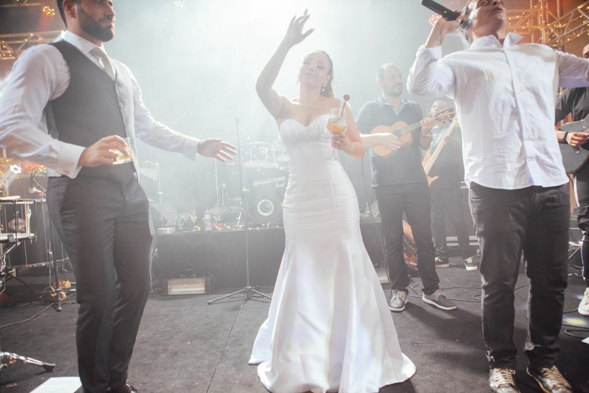 Foto Casamento Camila e Leon - Igreja Matriz e La Belle Maison - Resende RJ - Imagem 178