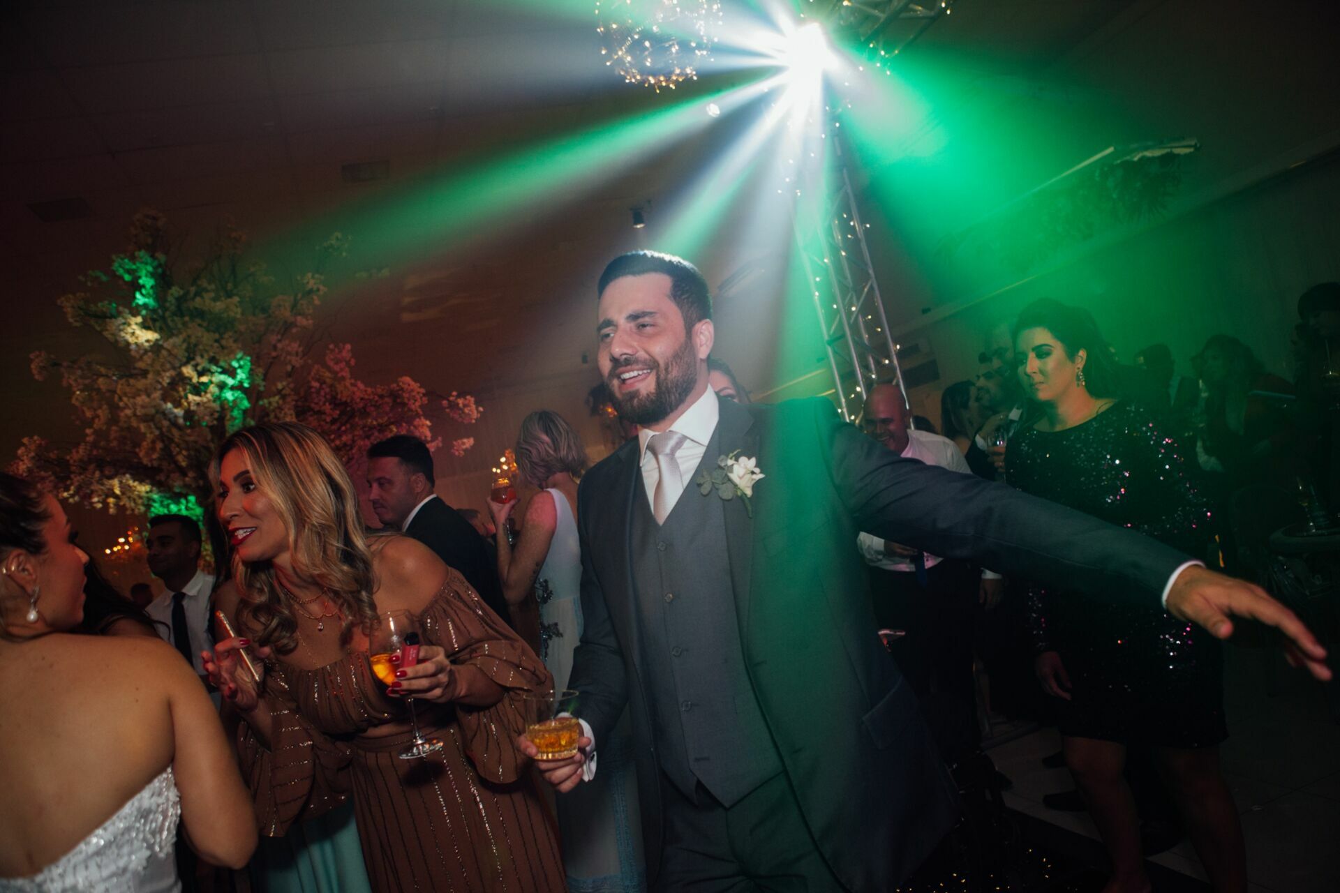 Foto Casamento Camila e Leon - Igreja Matriz e La Belle Maison - Resende RJ - Imagem 165