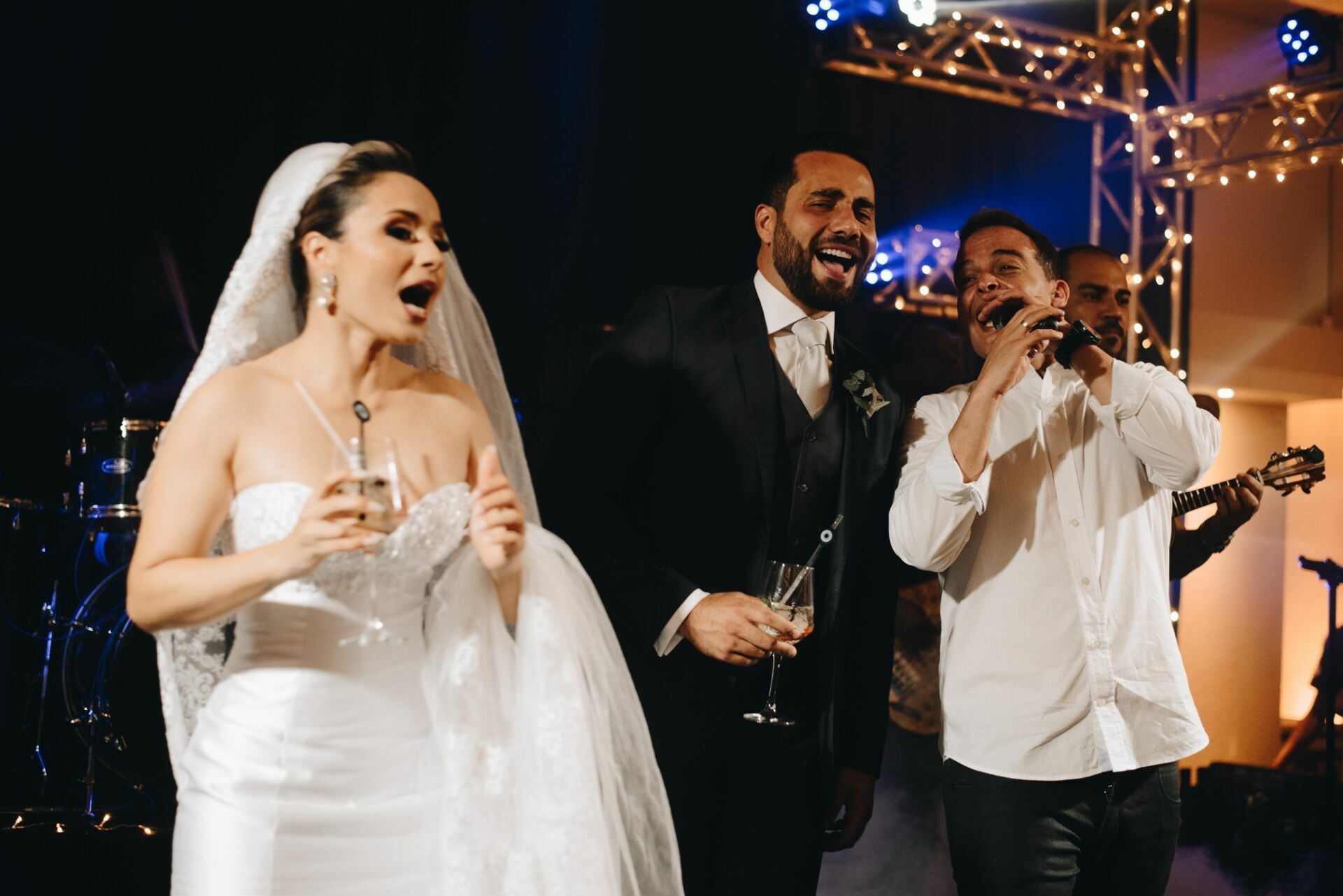 Foto Casamento Camila e Leon - Igreja Matriz e La Belle Maison - Resende RJ - Imagem 153