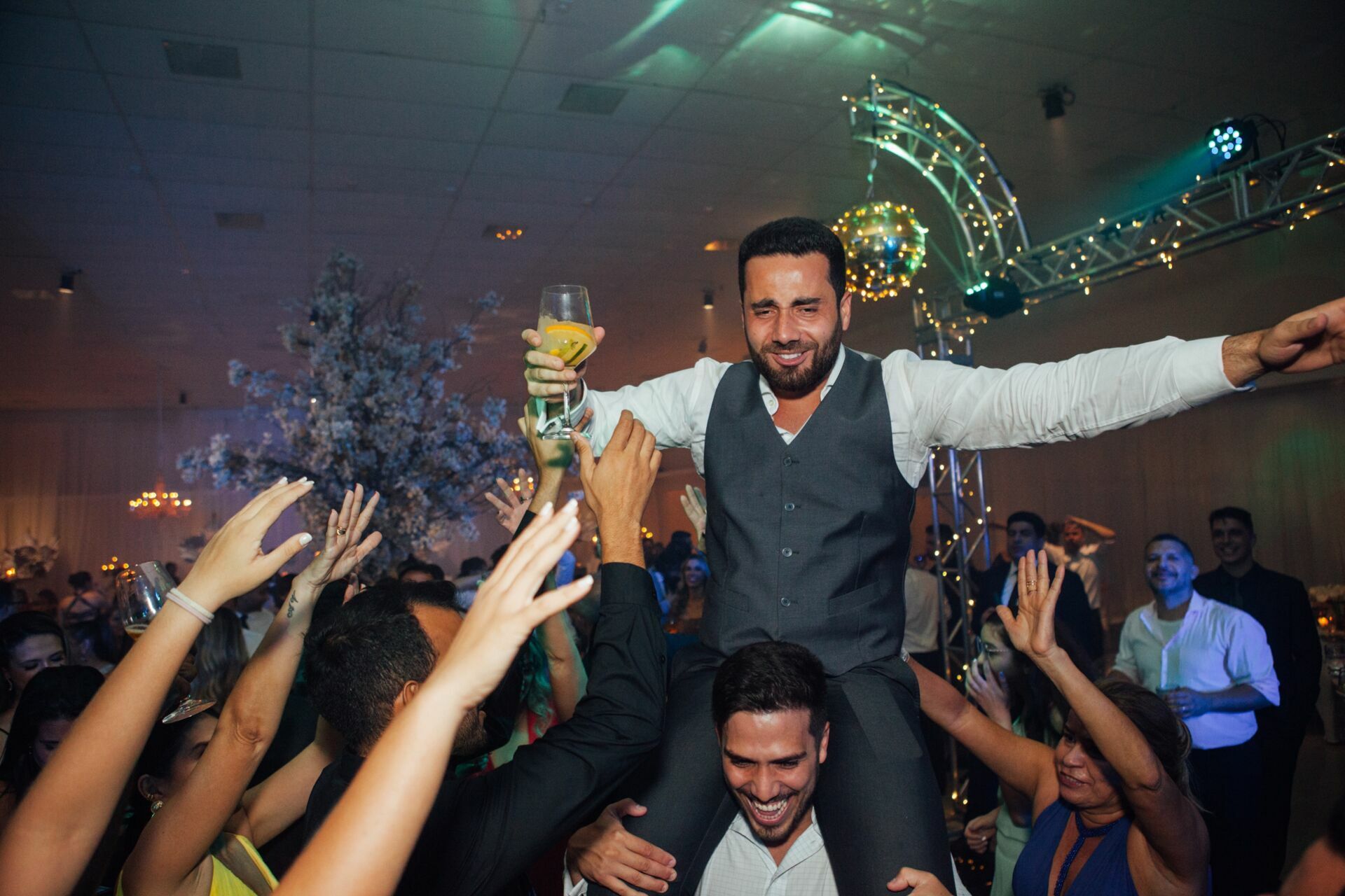 Foto Casamento Camila e Leon - Igreja Matriz e La Belle Maison - Resende RJ - Imagem 192
