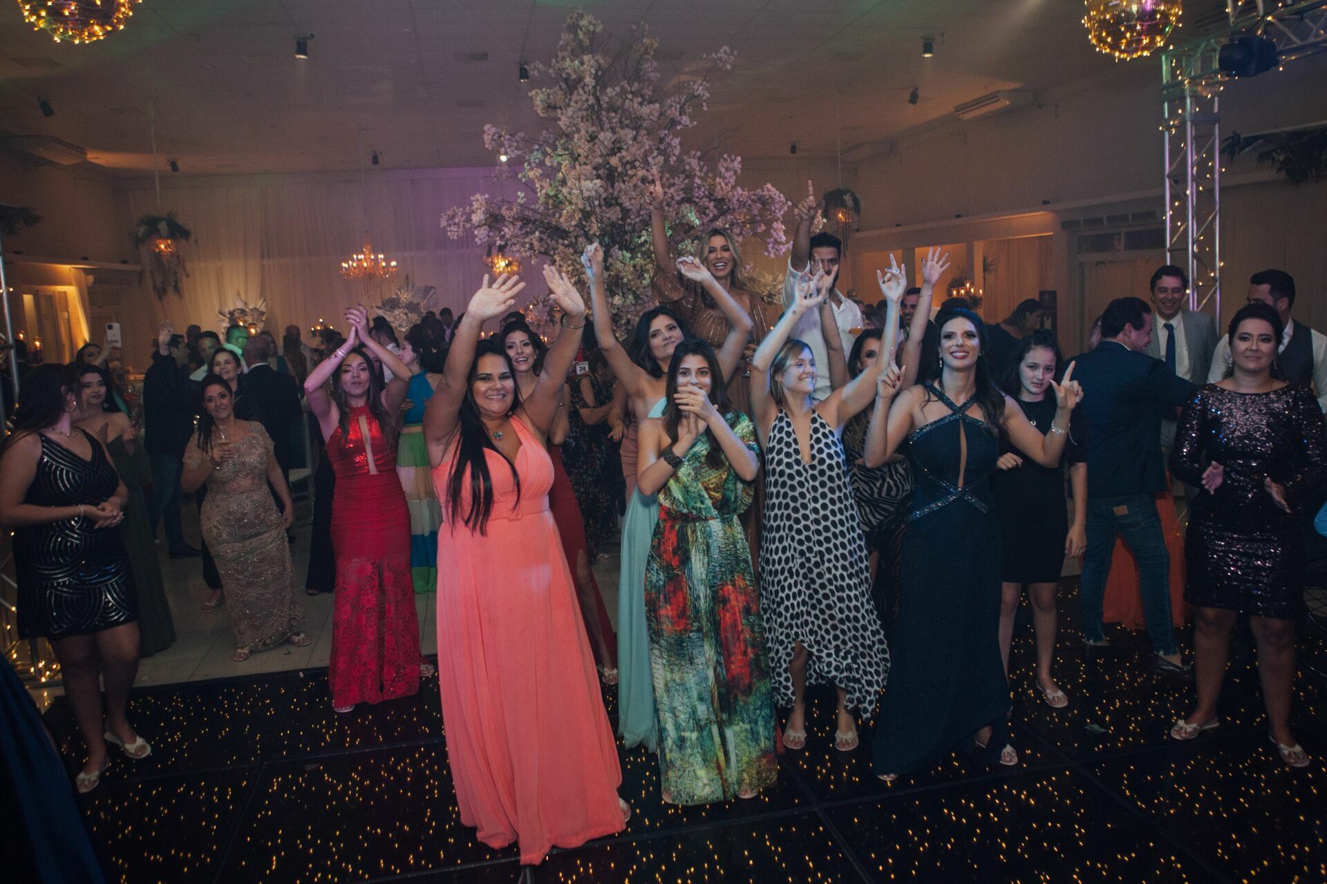 Foto Casamento Camila e Leon - Igreja Matriz e La Belle Maison - Resende RJ - Imagem 212
