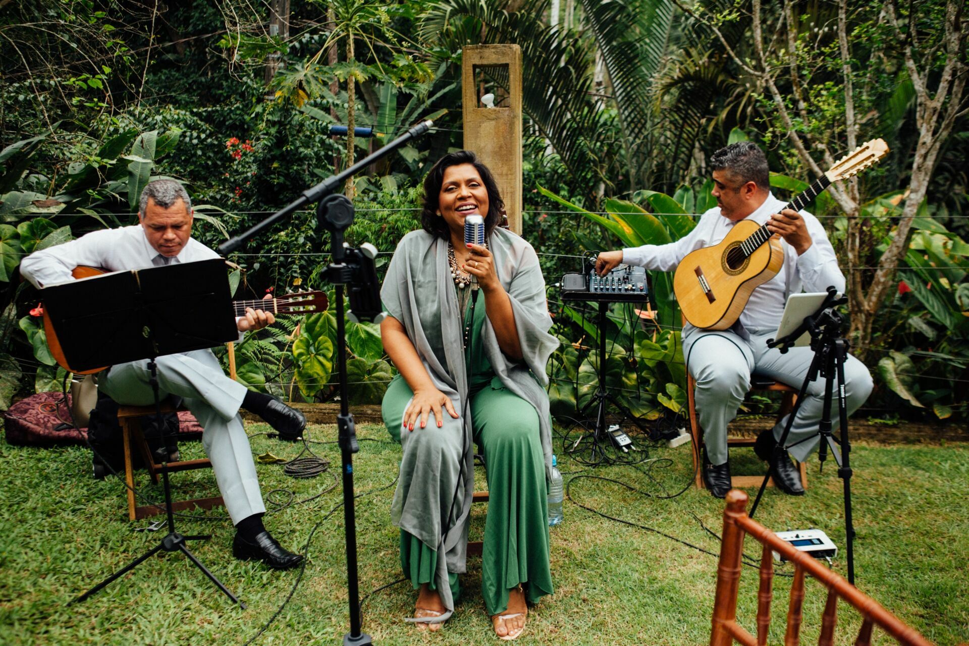 Foto Casamento Camila e will - Casa na floresta _ Penedo RJ - Imagem 15