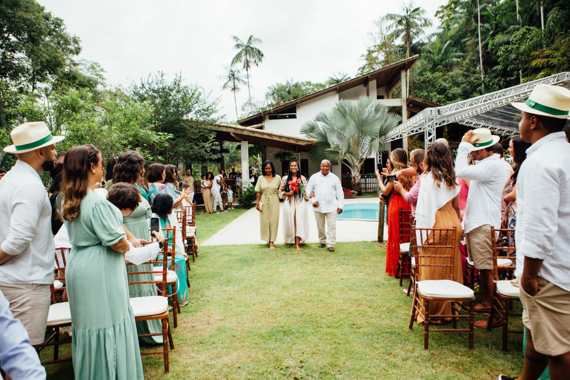 Foto Casamento Camila e will - Casa na floresta _ Penedo RJ - Imagem 43