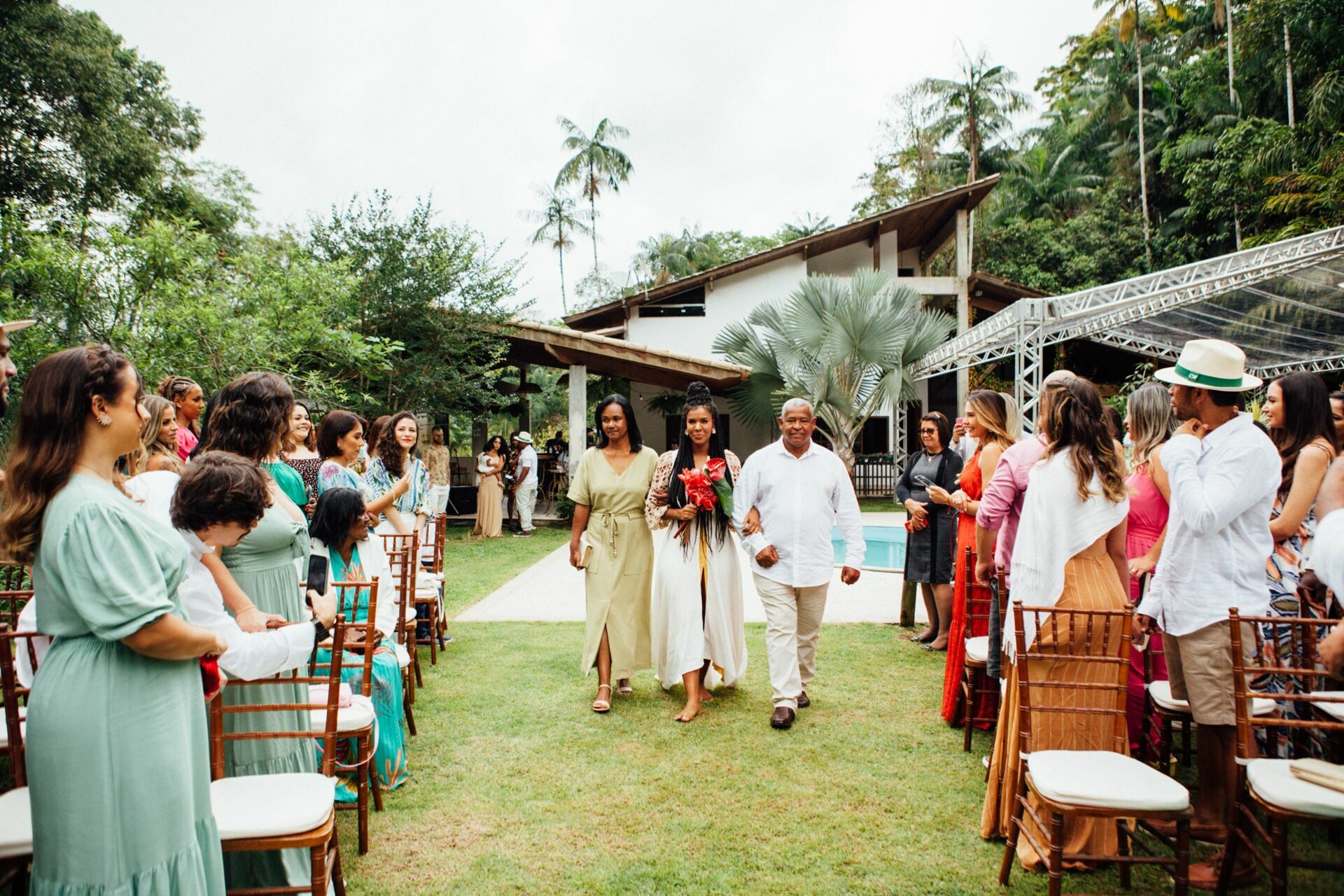 Foto Casamento Camila e will - Casa na floresta _ Penedo RJ - Imagem 44