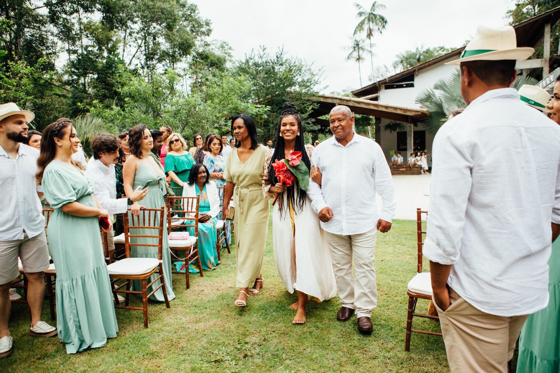 Foto Casamento Camila e will - Casa na floresta _ Penedo RJ - Imagem 45