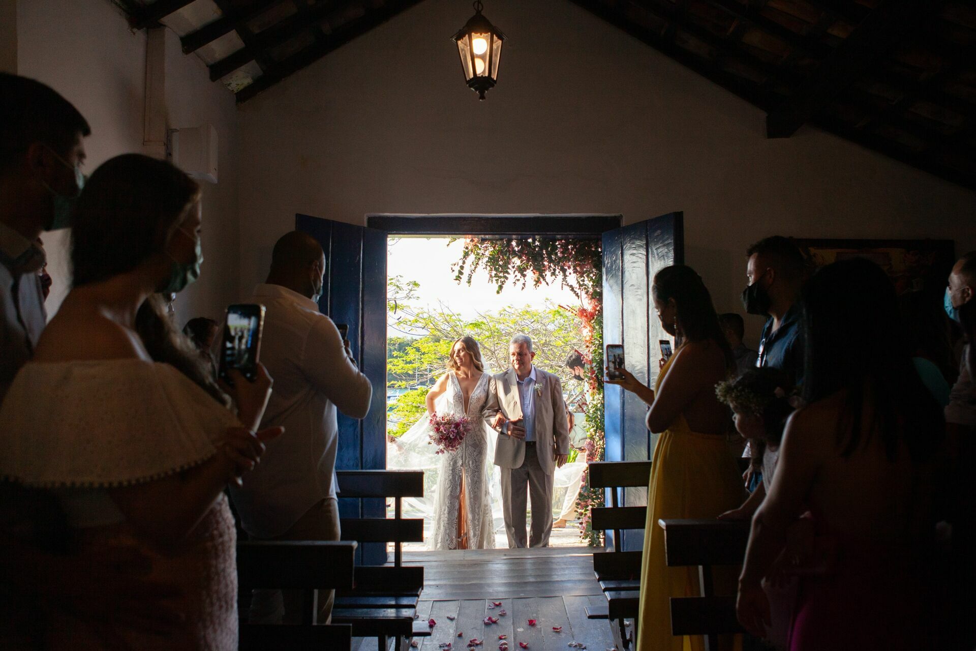 Foto Casamento Isadora e Adam - Igreja de Sant' Ana -Iate Clube  Búzios - RJ - Imagem 95