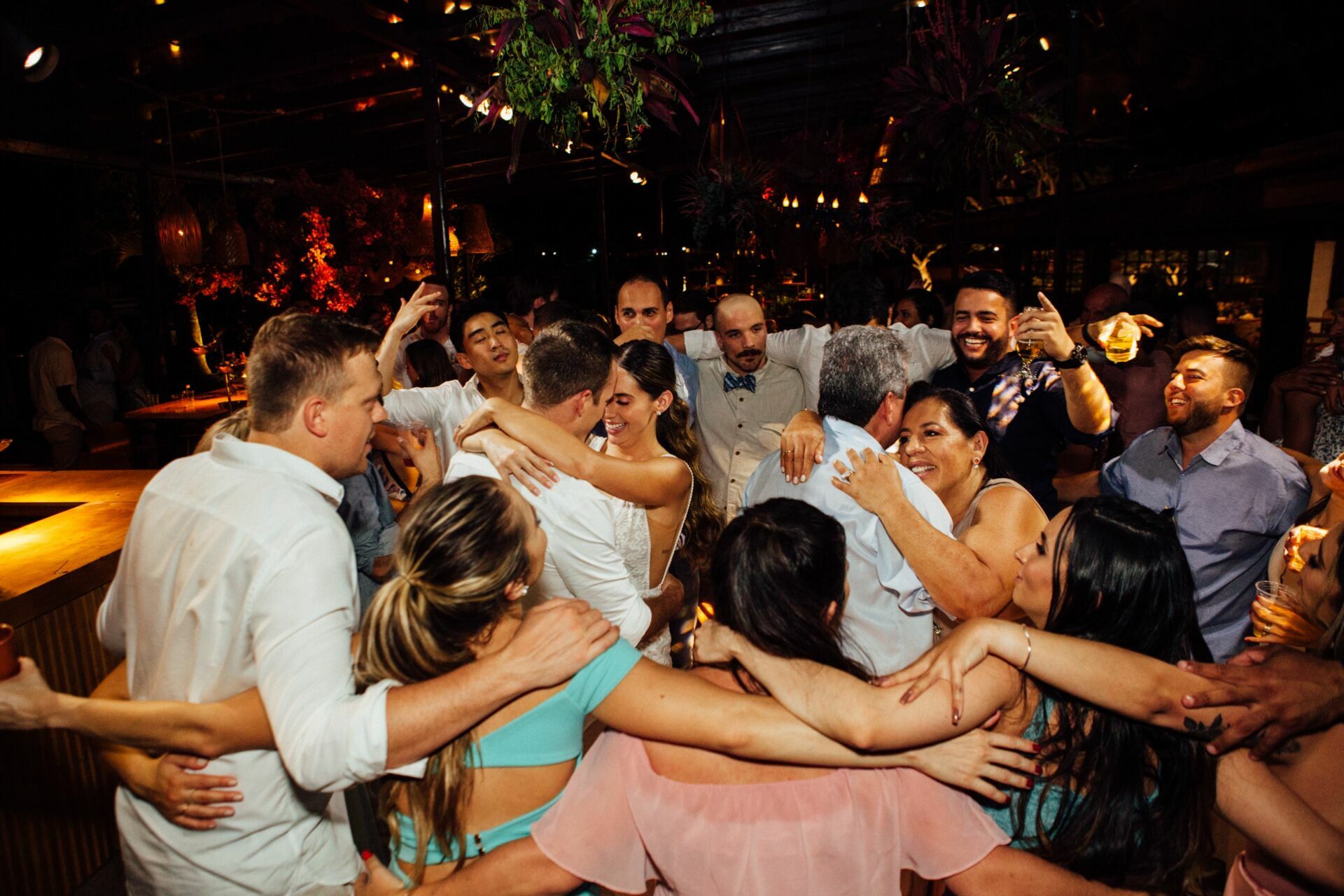 Foto Casamento Isadora e Adam - Igreja de Sant' Ana -Iate Clube  Búzios - RJ - Imagem 370