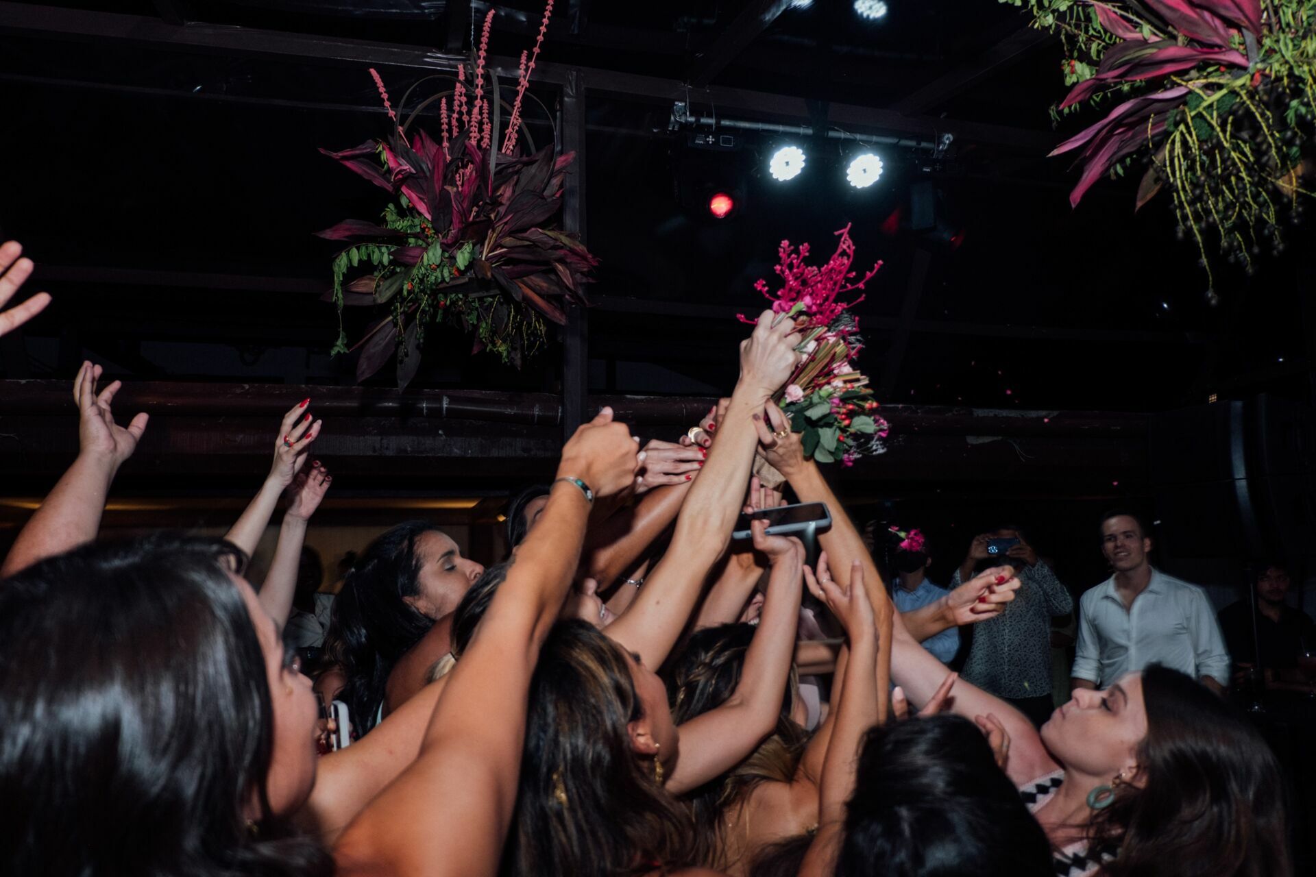 Foto Casamento Isadora e Adam - Igreja de Sant' Ana -Iate Clube  Búzios - RJ - Imagem 343