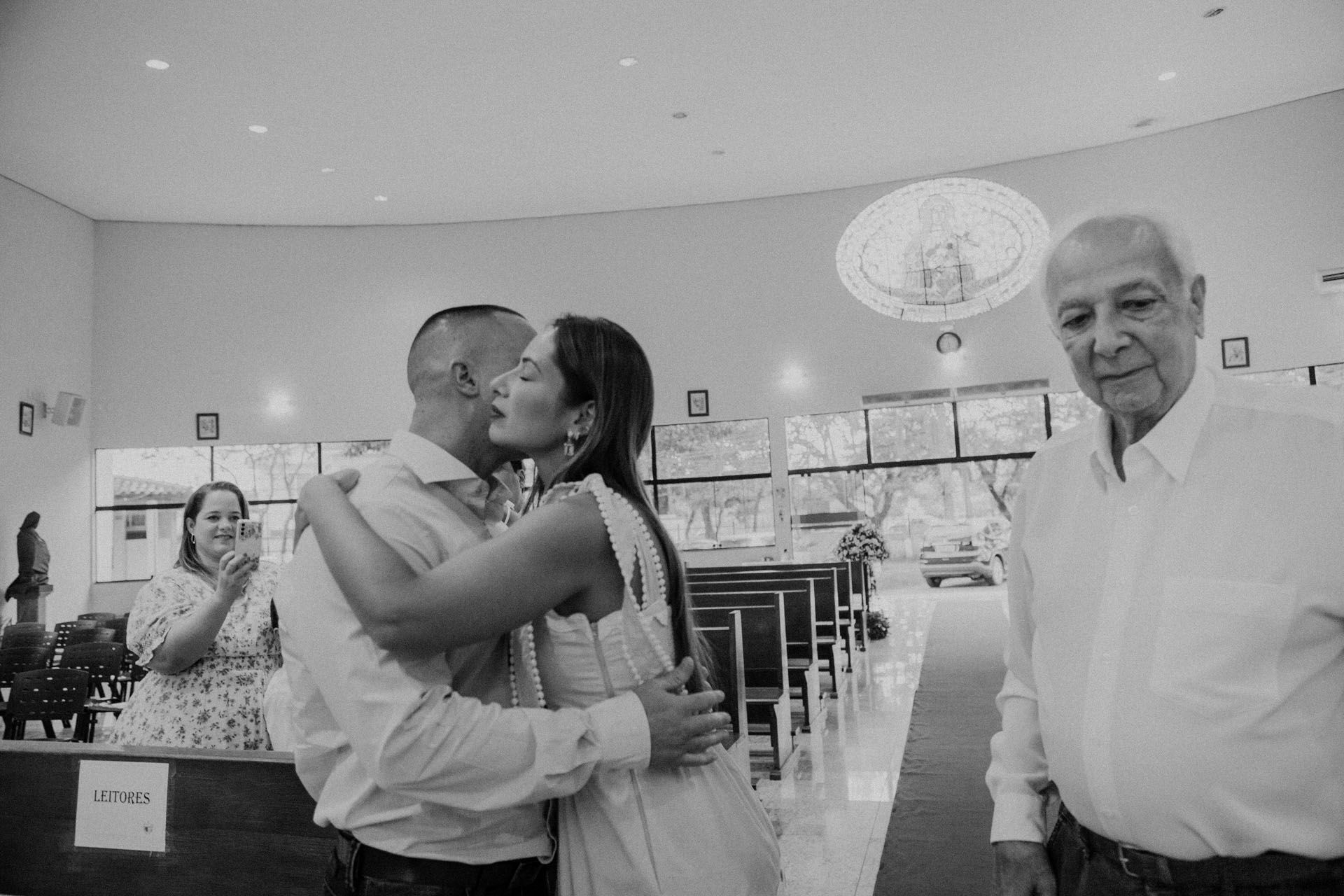 Foto Casamento Sophia e Bernardo - Paroquia Santa Terezinha -Resende E Restaurante Jardim Secreto - Penedo - RJ Foto Casamento Sophia e Bernardo - Paroquia Santa Terezinha -Resende E Restaurante Jardim Secreto - Penedo - RJ - Imagem 7