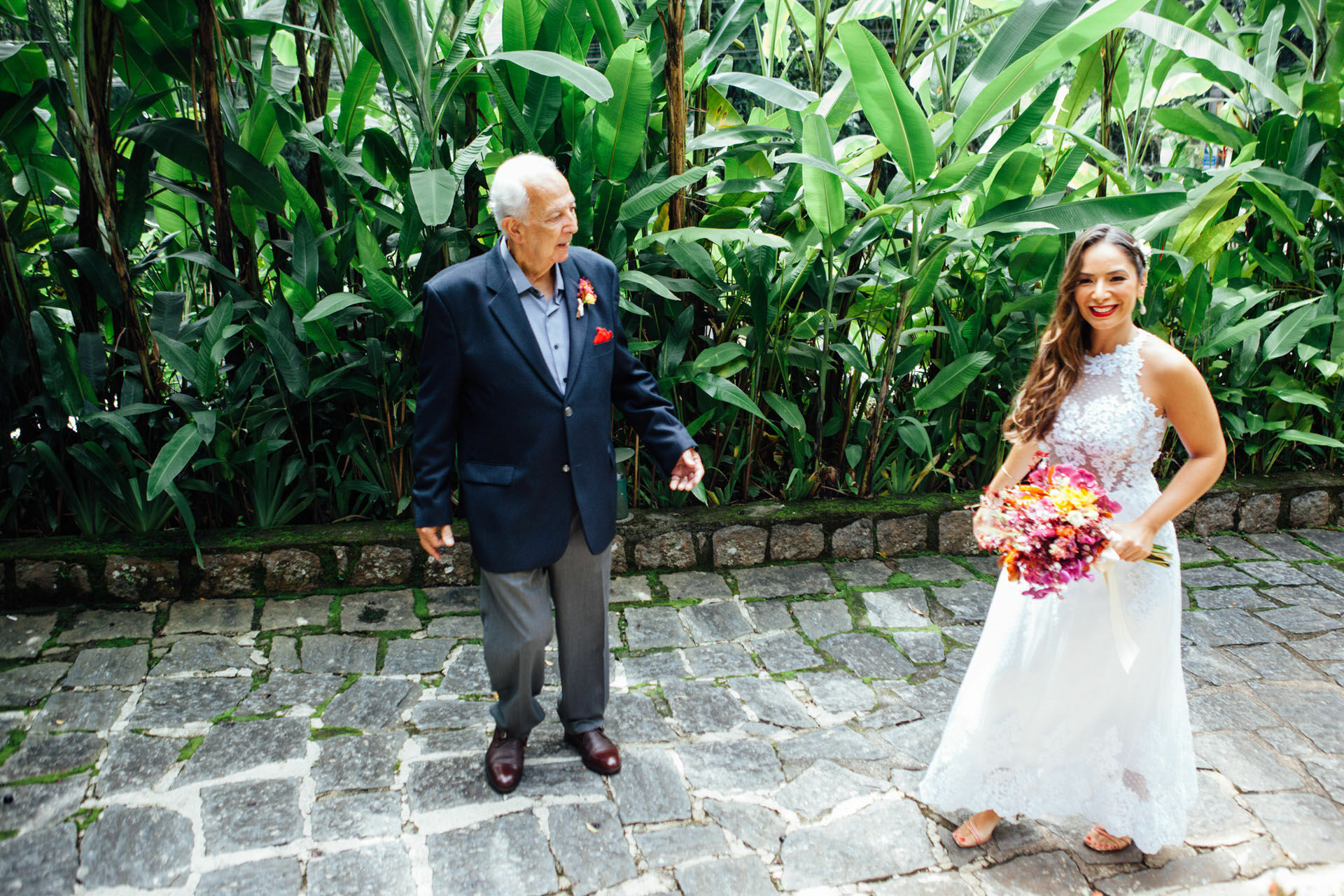Foto Casamento Sophia e Bernardo - Paroquia Santa Terezinha -Resende E Restaurante Jardim Secreto - Penedo - RJ Foto Casamento Sophia e Bernardo - Paroquia Santa Terezinha -Resende E Restaurante Jardim Secreto - Penedo - RJ - Imagem 82