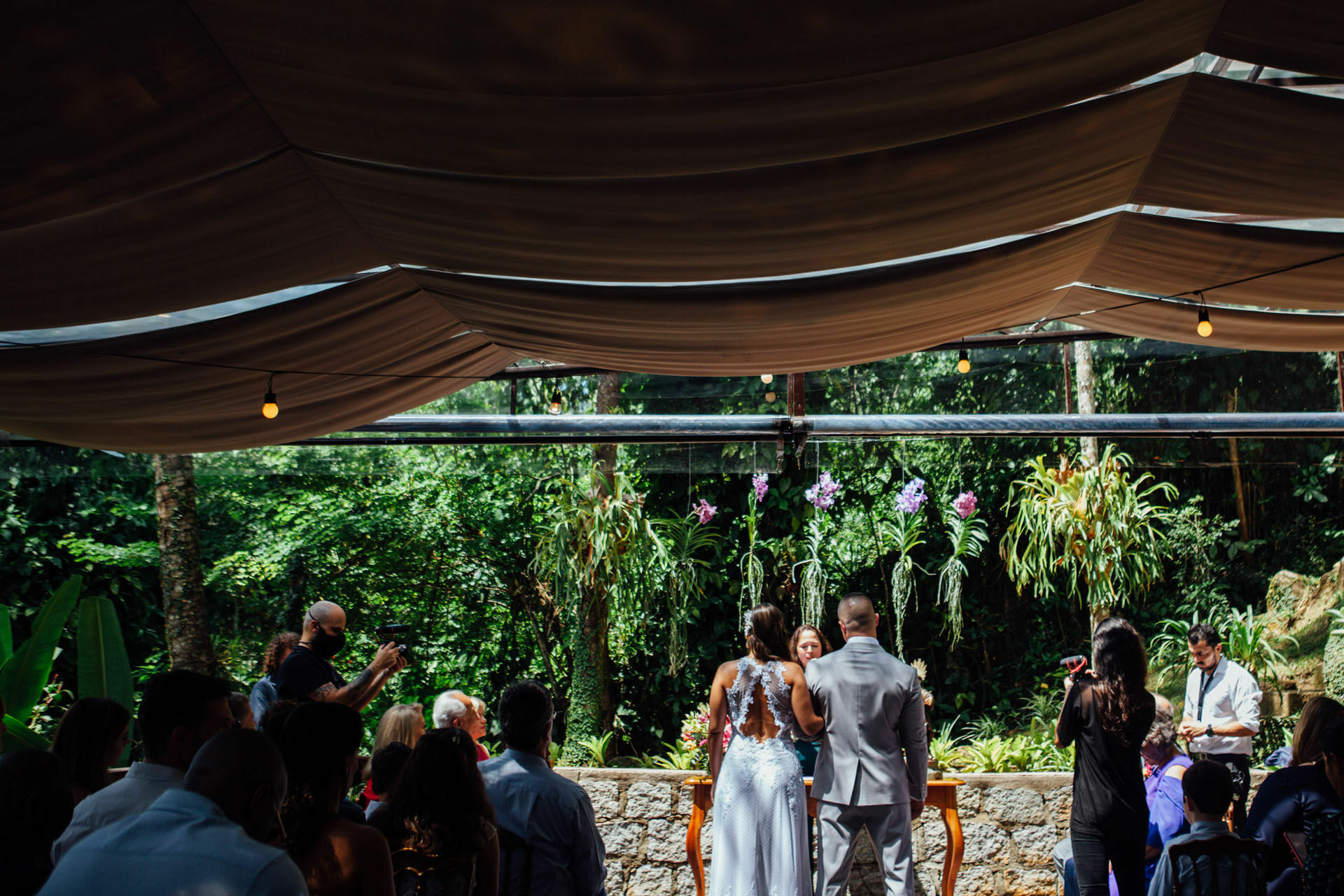 Foto Casamento Sophia e Bernardo - Paroquia Santa Terezinha -Resende E Restaurante Jardim Secreto - Penedo - RJ Foto Casamento Sophia e Bernardo - Paroquia Santa Terezinha -Resende E Restaurante Jardim Secreto - Penedo - RJ - Imagem 107