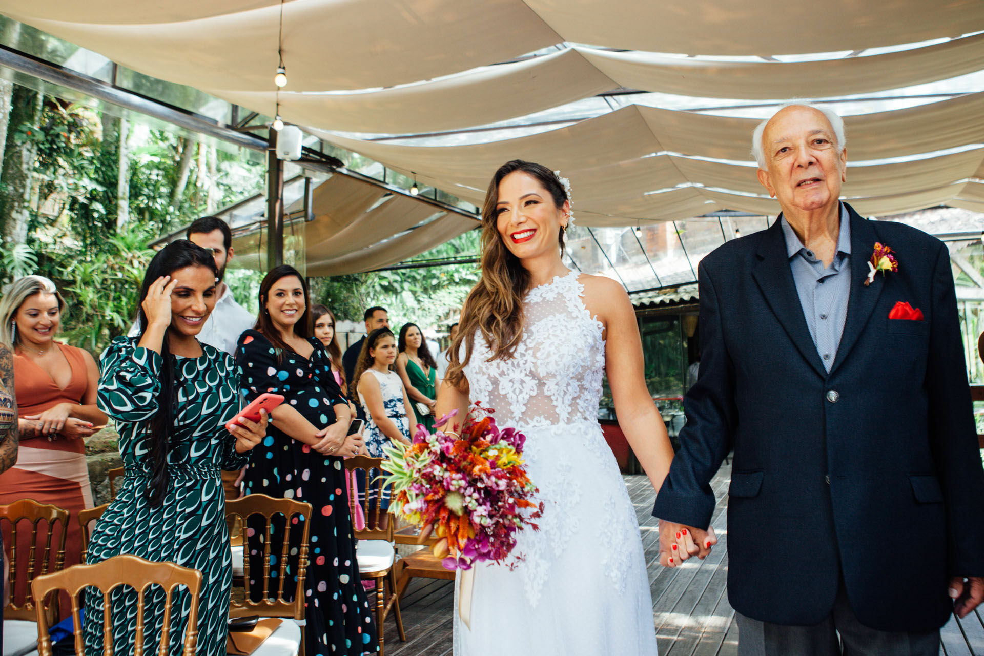 Foto Casamento Sophia e Bernardo - Paroquia Santa Terezinha -Resende E Restaurante Jardim Secreto - Penedo - RJ Foto Casamento Sophia e Bernardo - Paroquia Santa Terezinha -Resende E Restaurante Jardim Secreto - Penedo - RJ - Imagem 91