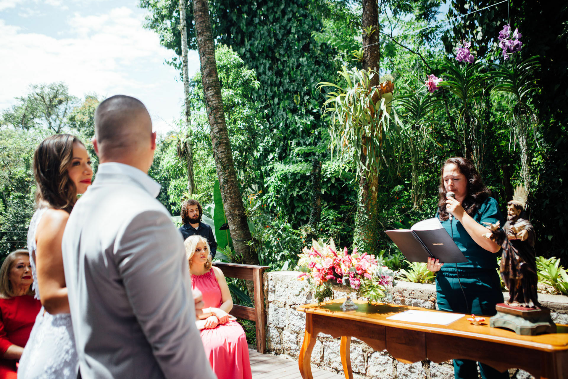 Foto Casamento Sophia e Bernardo - Paroquia Santa Terezinha -Resende E Restaurante Jardim Secreto - Penedo - RJ Foto Casamento Sophia e Bernardo - Paroquia Santa Terezinha -Resende E Restaurante Jardim Secreto - Penedo - RJ - Imagem 111