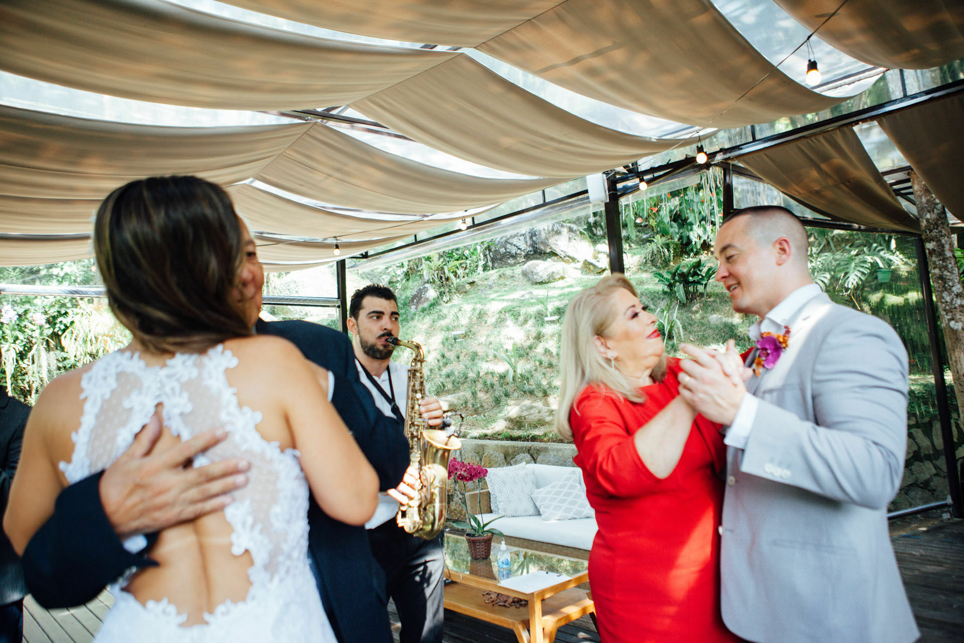 Foto Casamento Sophia e Bernardo - Paroquia Santa Terezinha -Resende E Restaurante Jardim Secreto - Penedo - RJ Foto Casamento Sophia e Bernardo - Paroquia Santa Terezinha -Resende E Restaurante Jardim Secreto - Penedo - RJ - Imagem 178