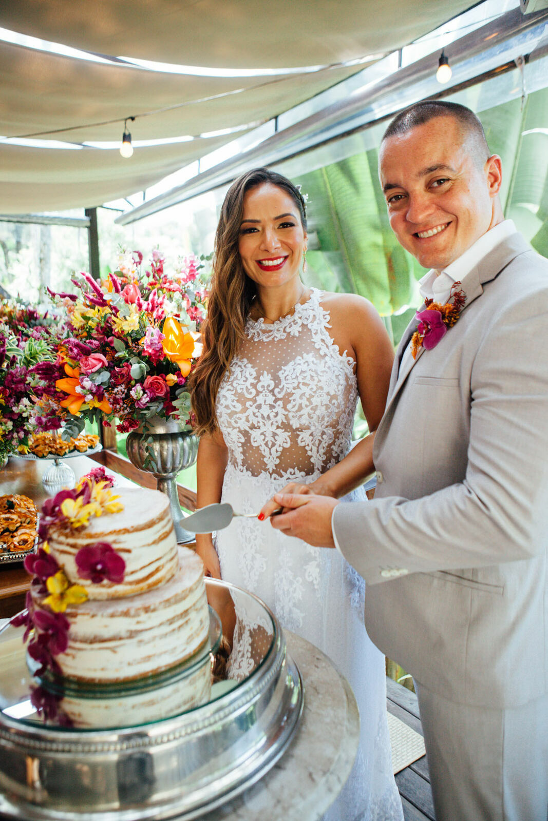 Foto Casamento Sophia e Bernardo - Paroquia Santa Terezinha -Resende E Restaurante Jardim Secreto - Penedo - RJ Foto Casamento Sophia e Bernardo - Paroquia Santa Terezinha -Resende E Restaurante Jardim Secreto - Penedo - RJ - Imagem 185