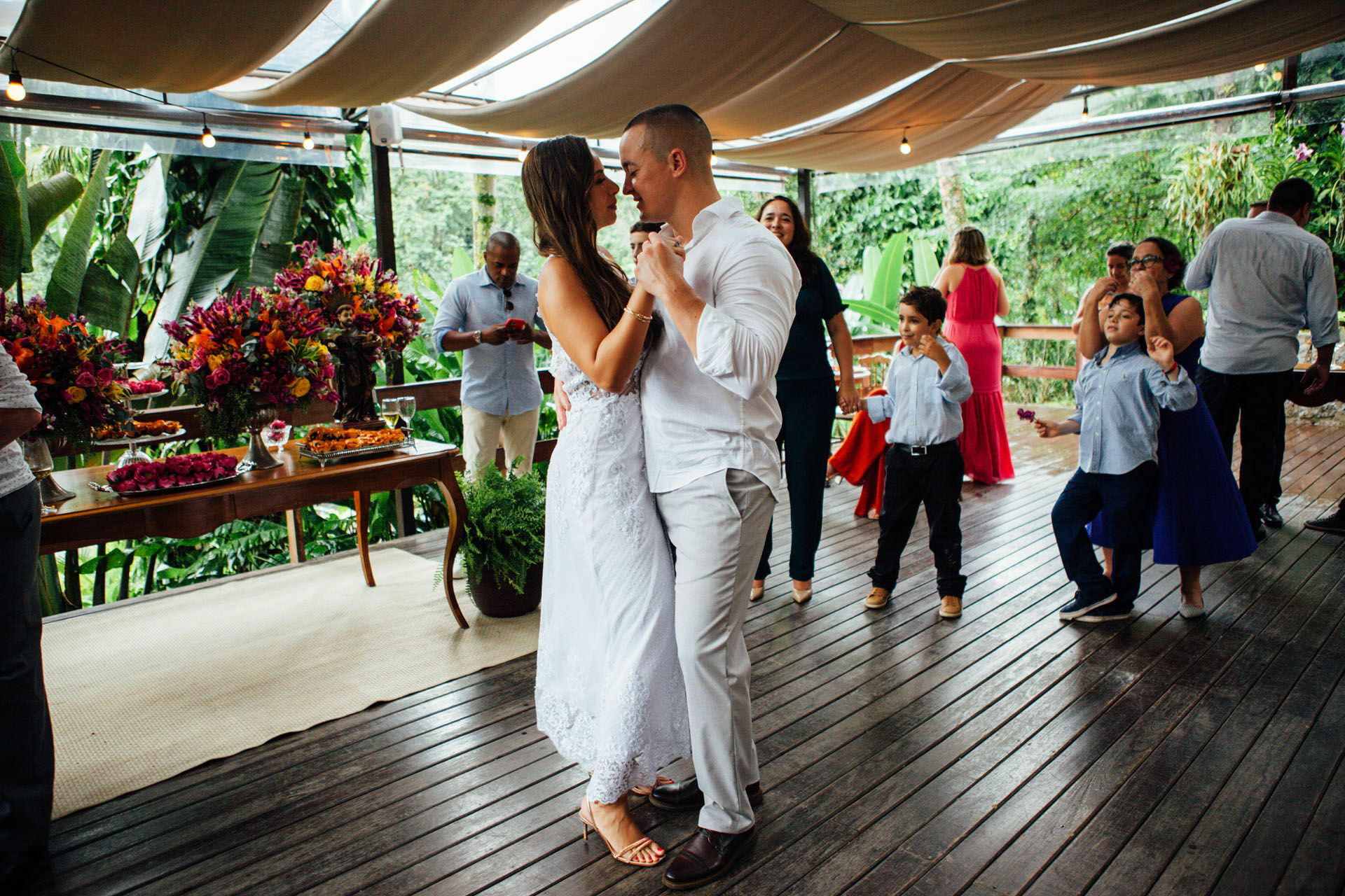 Foto Casamento Sophia e Bernardo - Paroquia Santa Terezinha -Resende E Restaurante Jardim Secreto - Penedo - RJ Foto Casamento Sophia e Bernardo - Paroquia Santa Terezinha -Resende E Restaurante Jardim Secreto - Penedo - RJ - Imagem 212