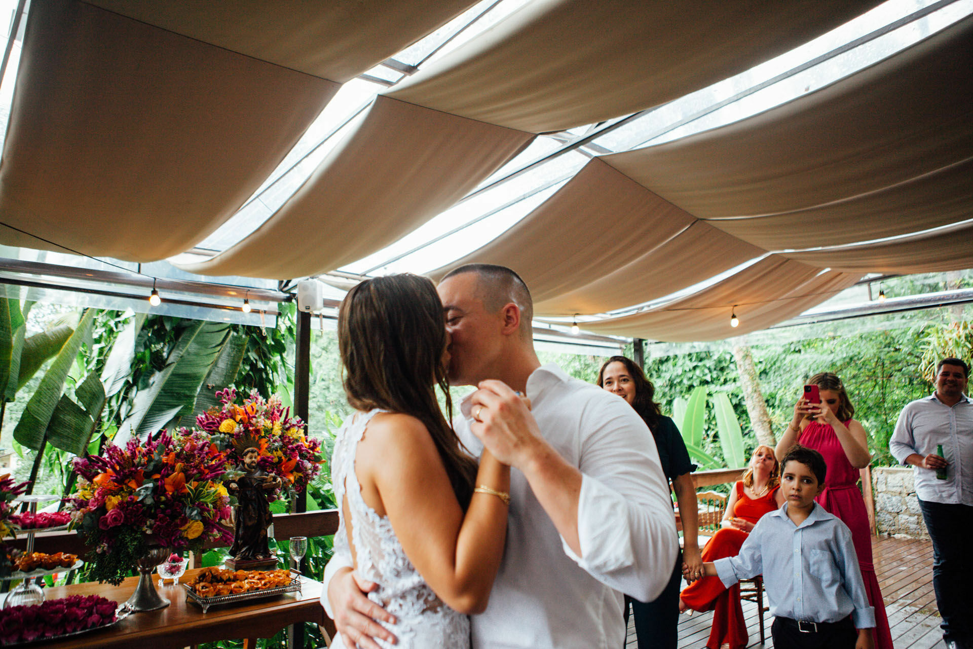 Foto Casamento Sophia e Bernardo - Paroquia Santa Terezinha -Resende E Restaurante Jardim Secreto - Penedo - RJ Foto Casamento Sophia e Bernardo - Paroquia Santa Terezinha -Resende E Restaurante Jardim Secreto - Penedo - RJ - Imagem 208