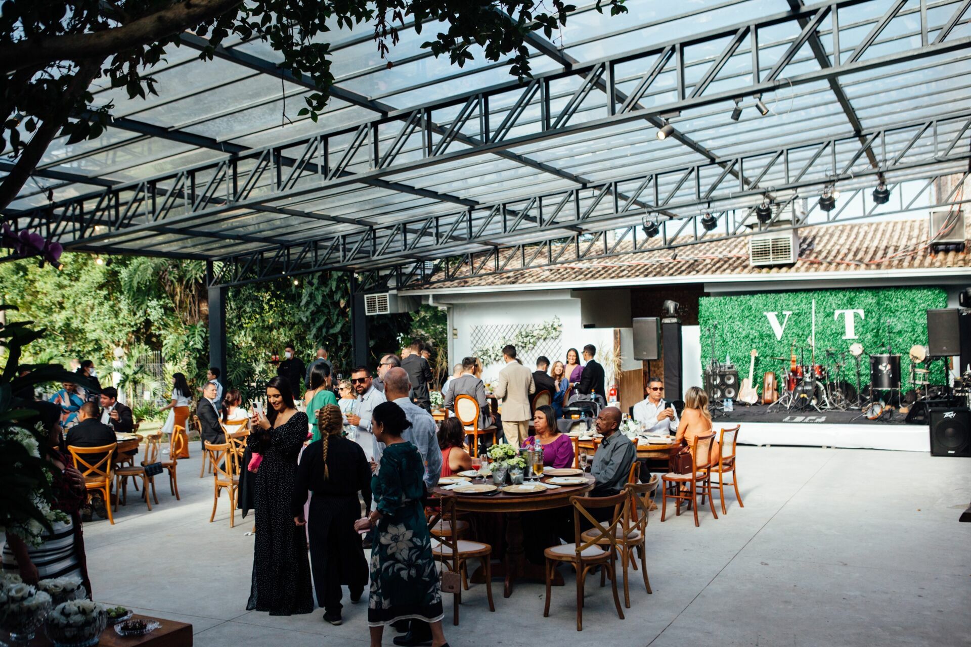Foto Casamento Victoria e Thalles - Capelania e Casarão Penedo - Penedo RJ - Imagem 220