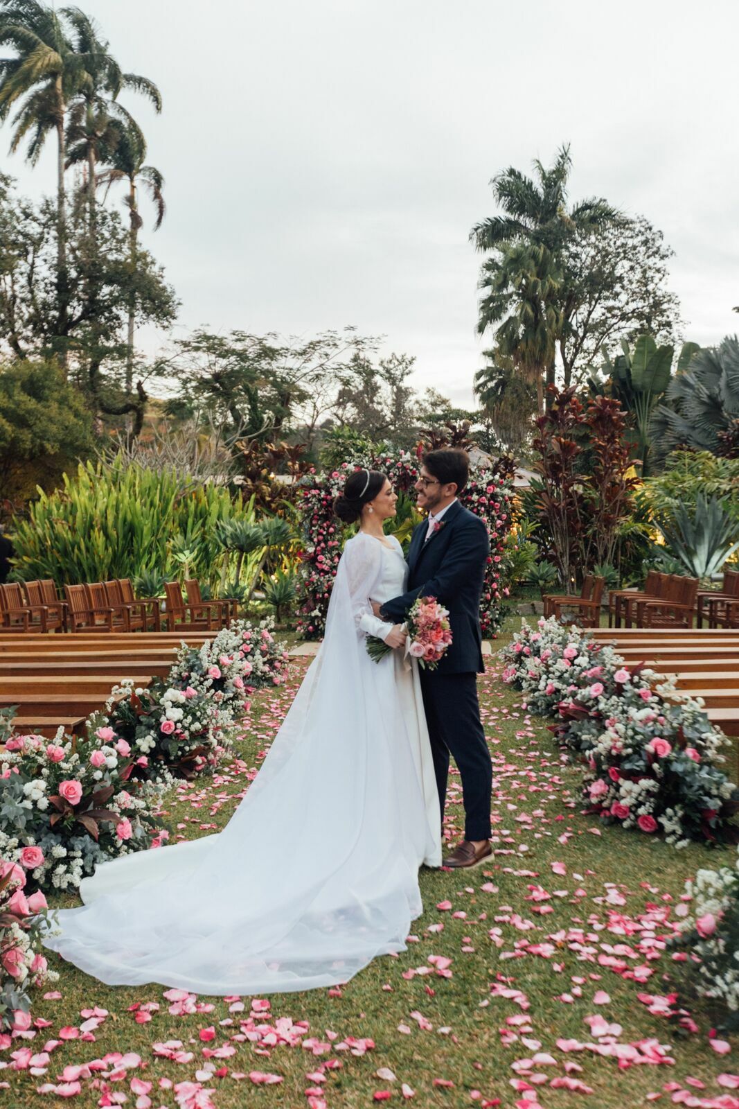 Foto Casamento Caroline e Zé Guilherme - Casarão Penedo - Penedo RJ - Imagem 167