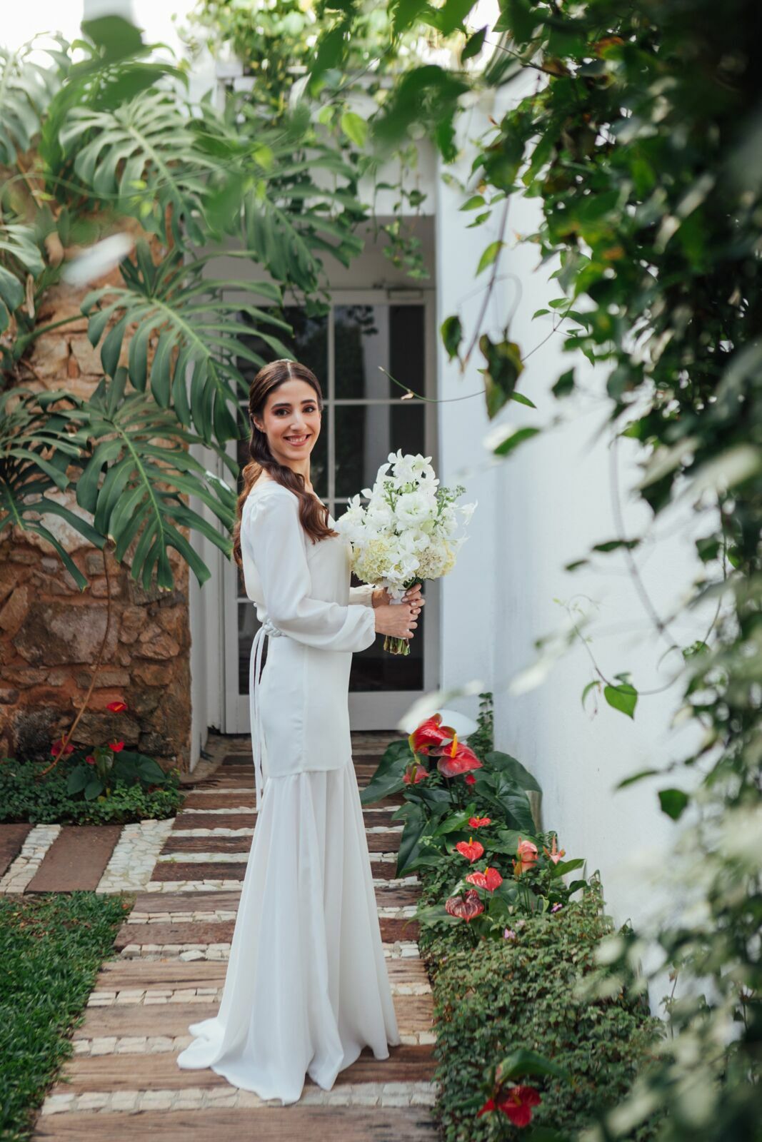 Foto Marina e Caio - Igeja N.S.Neves  e restaurante Teréze - Santa Teresa - Rio de Janeiro - Imagem 43