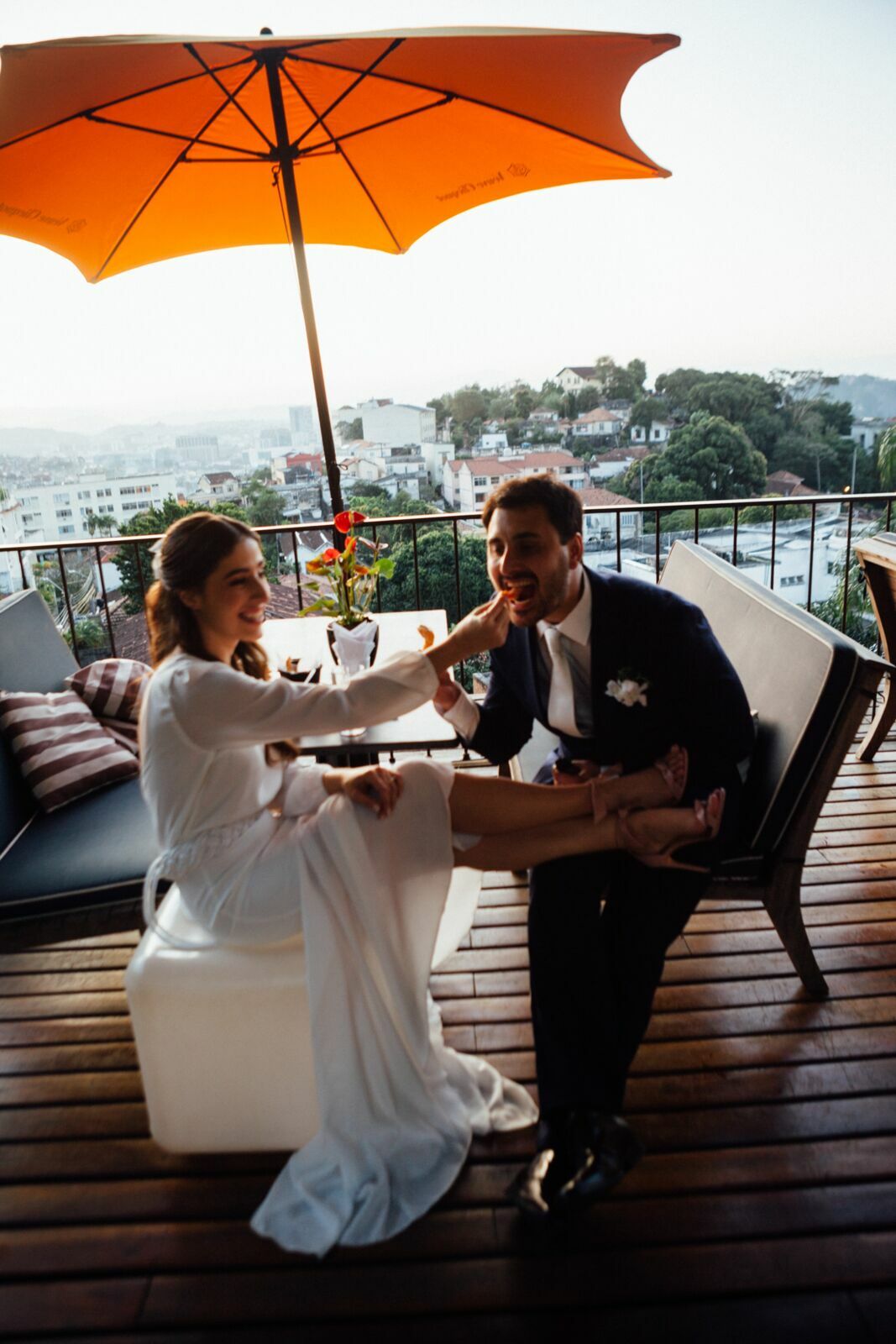 Foto Marina e Caio - Igeja N.S.Neves  e restaurante Teréze - Santa Teresa - Rio de Janeiro - Imagem 197