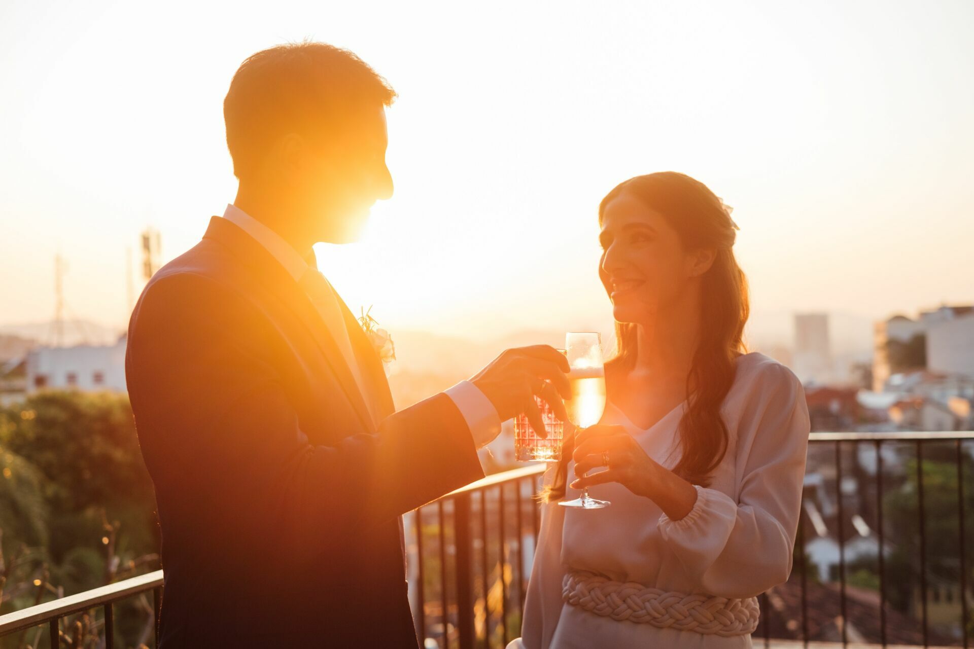 Foto Marina e Caio - Igeja N.S.Neves  e restaurante Teréze - Santa Teresa - Rio de Janeiro - Imagem 194