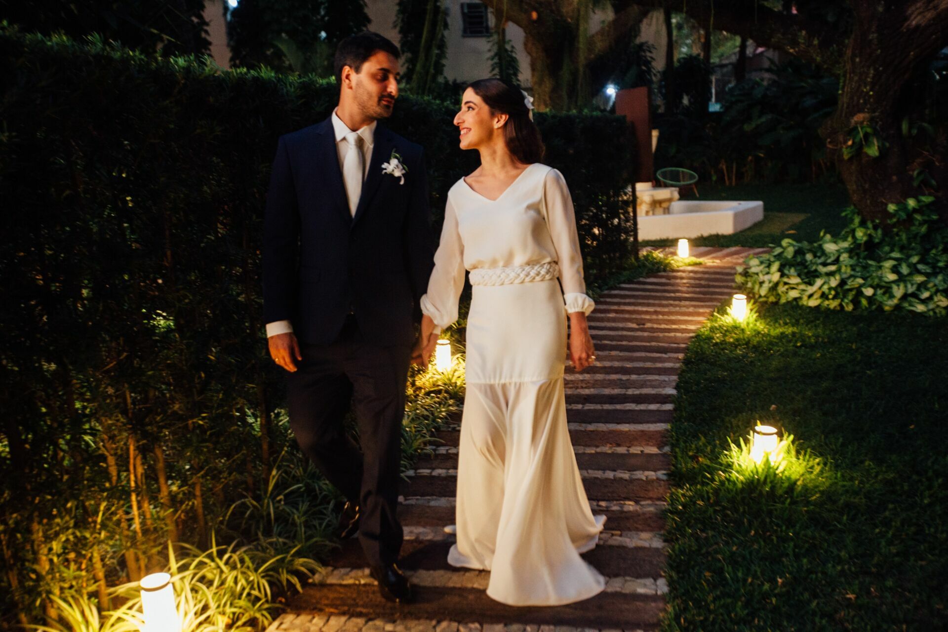 Foto Marina e Caio - Igeja N.S.Neves  e restaurante Teréze - Santa Teresa - Rio de Janeiro - Imagem 214