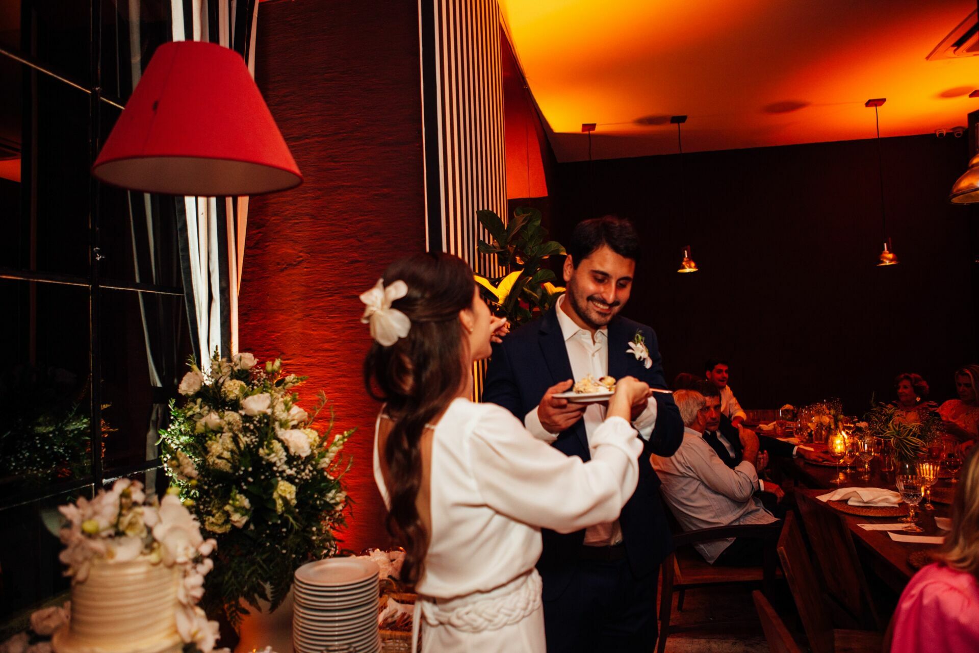 Foto Marina e Caio - Igeja N.S.Neves  e restaurante Teréze - Santa Teresa - Rio de Janeiro - Imagem 277