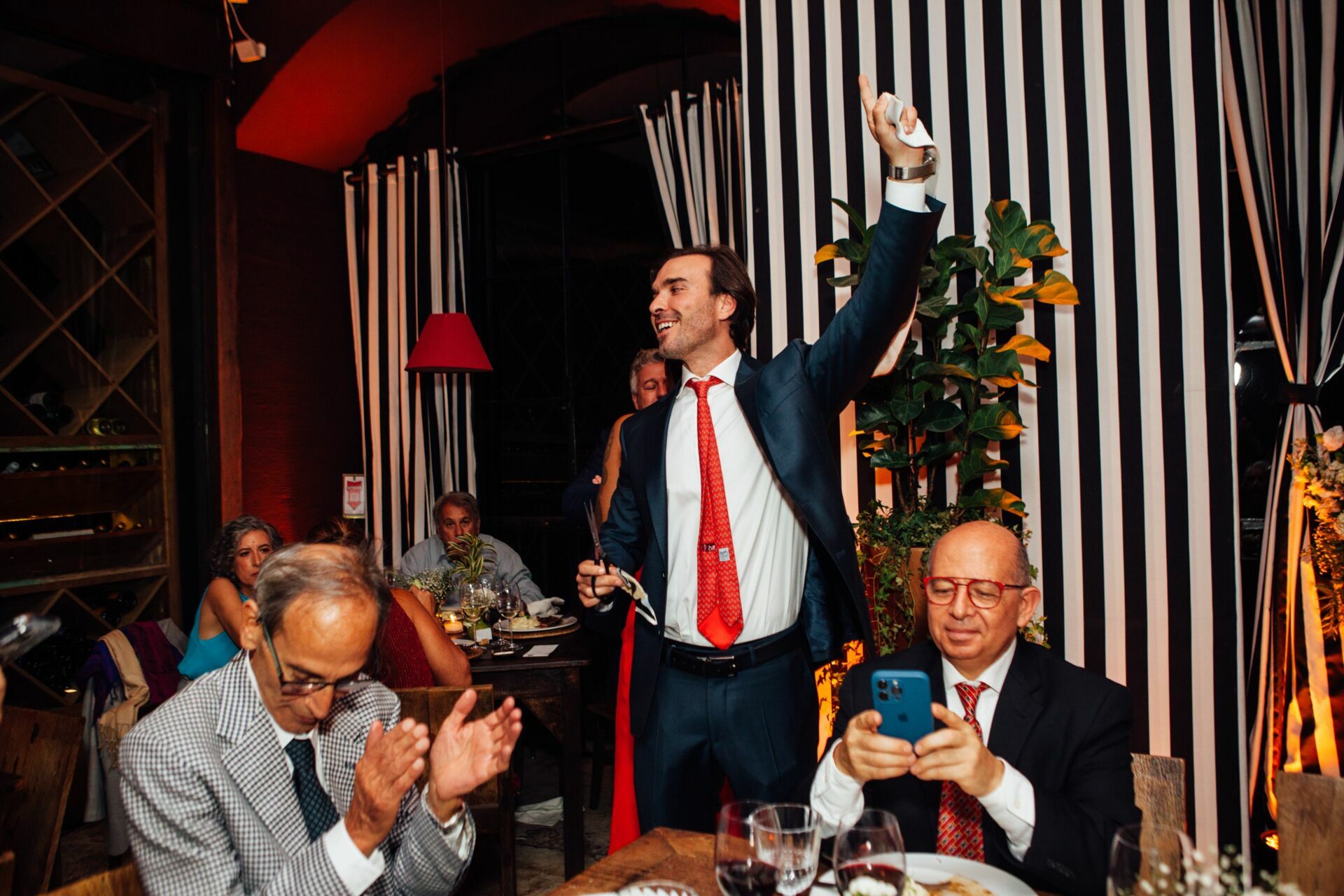 Foto Marina e Caio - Igeja N.S.Neves  e restaurante Teréze - Santa Teresa - Rio de Janeiro - Imagem 256