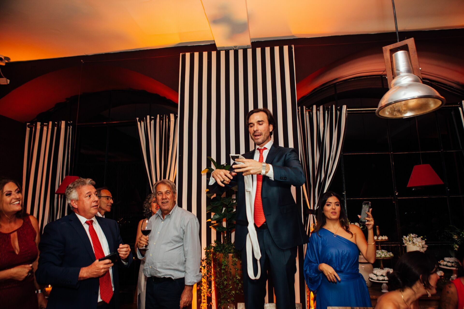 Foto Marina e Caio - Igeja N.S.Neves  e restaurante Teréze - Santa Teresa - Rio de Janeiro - Imagem 247