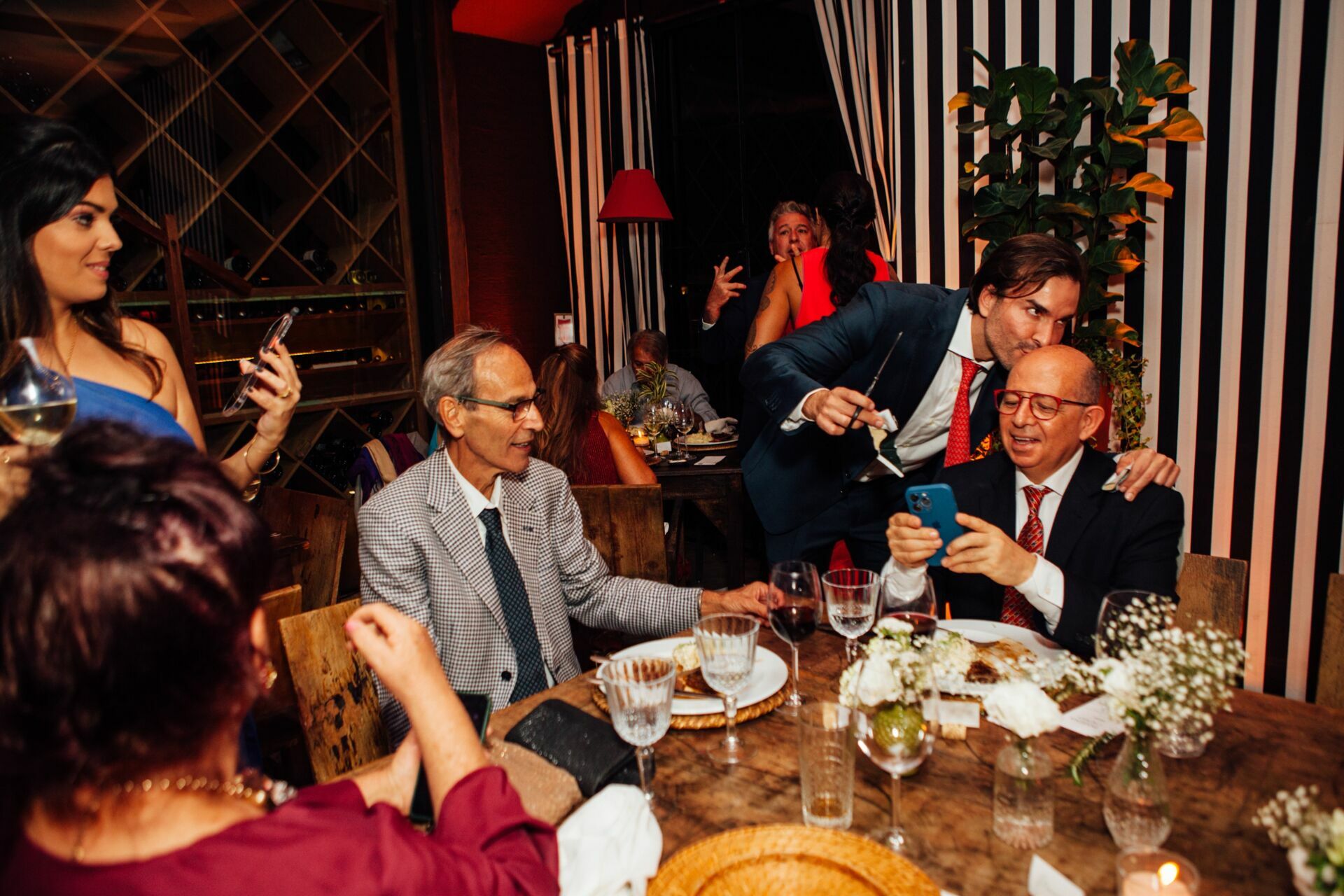 Foto Marina e Caio - Igeja N.S.Neves  e restaurante Teréze - Santa Teresa - Rio de Janeiro - Imagem 255