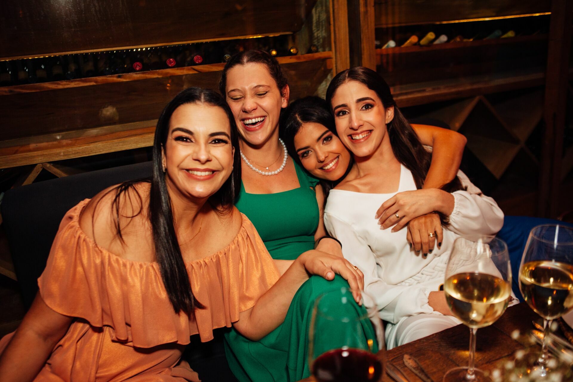 Foto Marina e Caio - Igeja N.S.Neves  e restaurante Teréze - Santa Teresa - Rio de Janeiro - Imagem 261