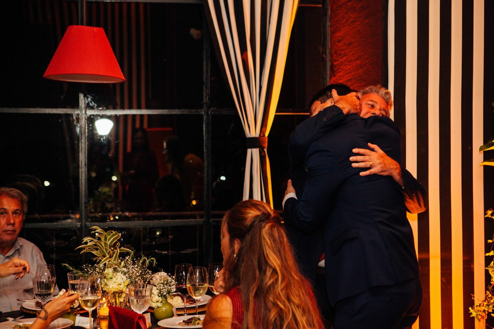 Foto Marina e Caio - Igeja N.S.Neves  e restaurante Teréze - Santa Teresa - Rio de Janeiro - Imagem 254