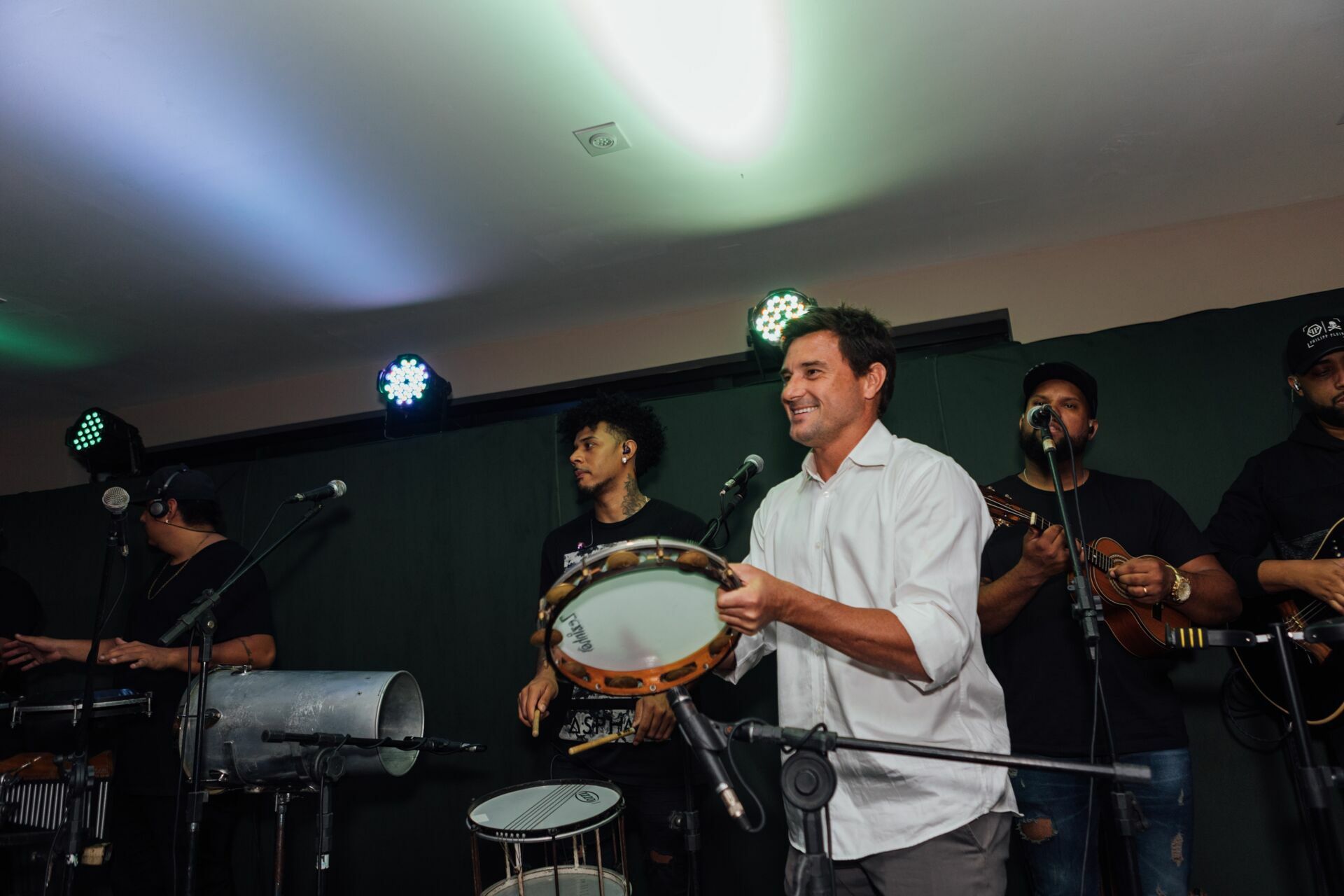 Foto  Fernanda e Zezao - Condominio Bosque do Limeira - Resende RJ - Imagem 278