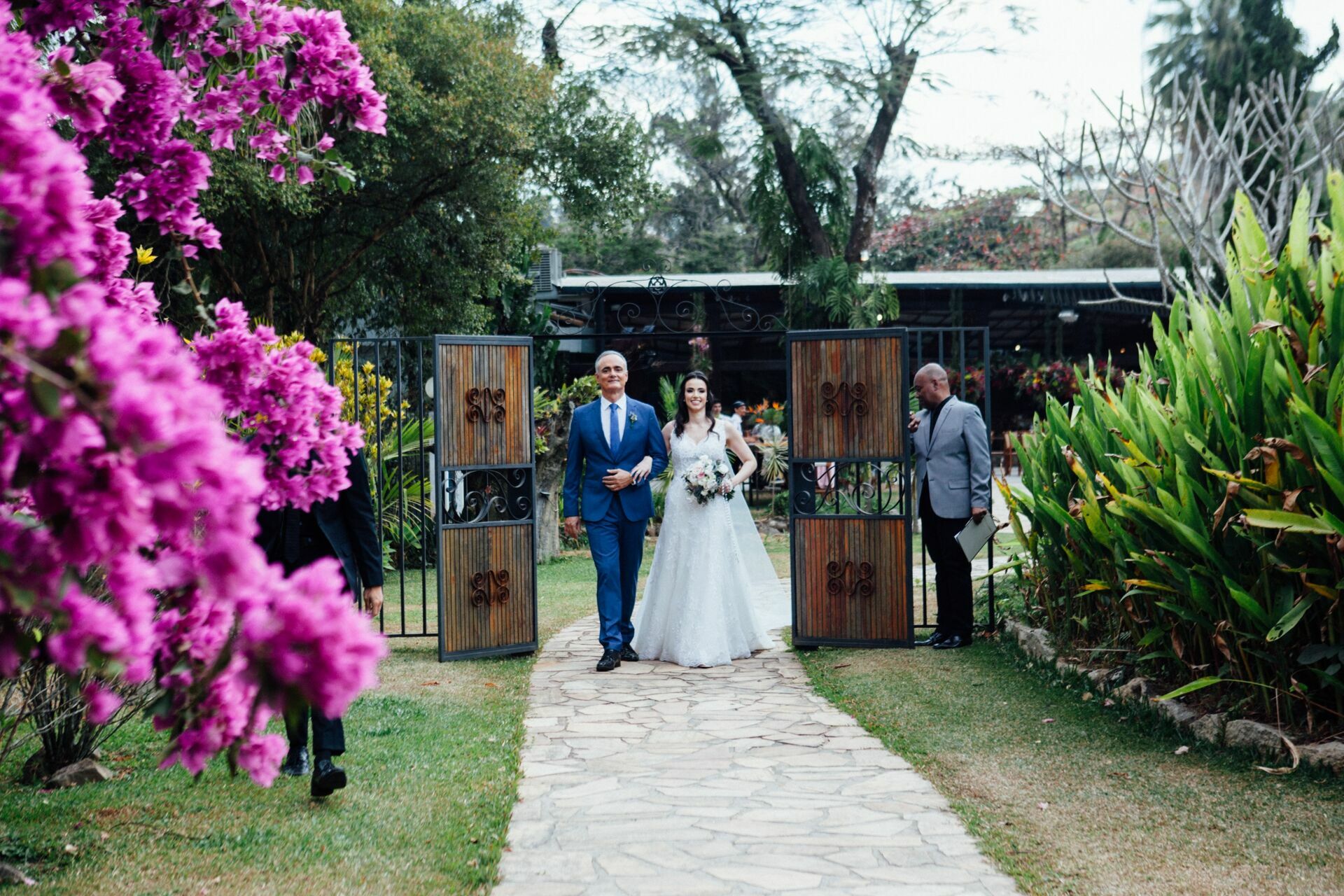 Foto Casamento Mayara e Felipe - Casarão Penedo - Penedo - RJ - Imagem 95