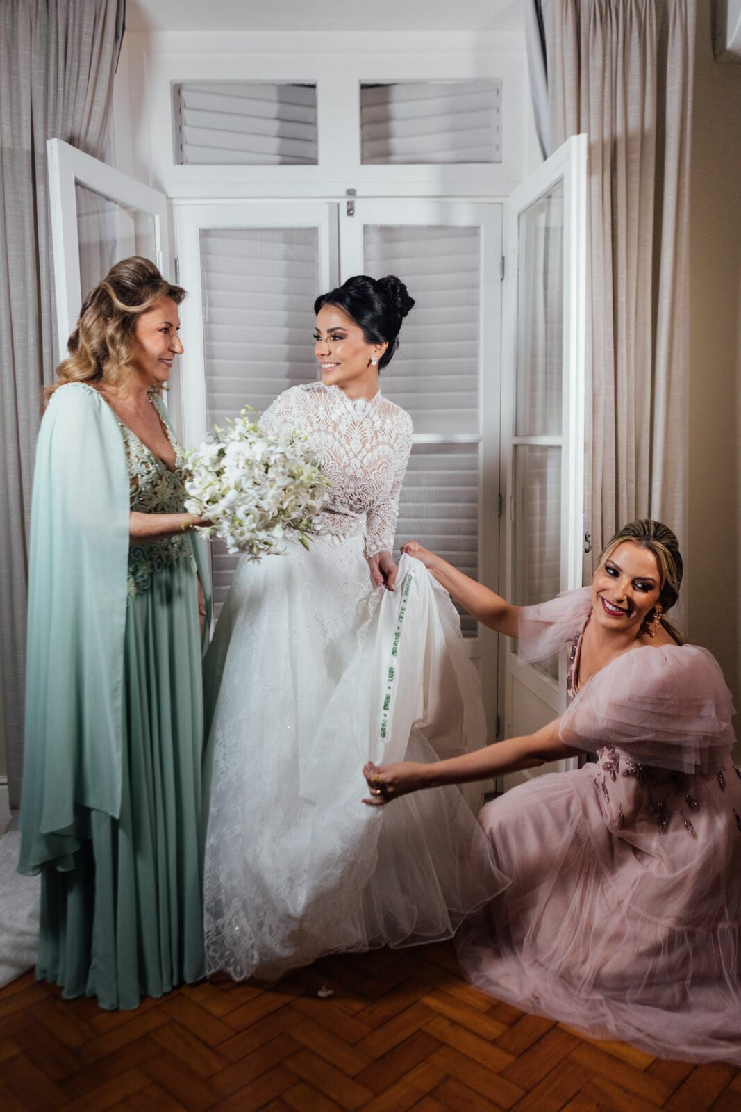 Foto Casamento Ana Carolina e Paulo Henrique - Igreja Santa Cecilia e Galpon - VR -RJ - Imagem 28